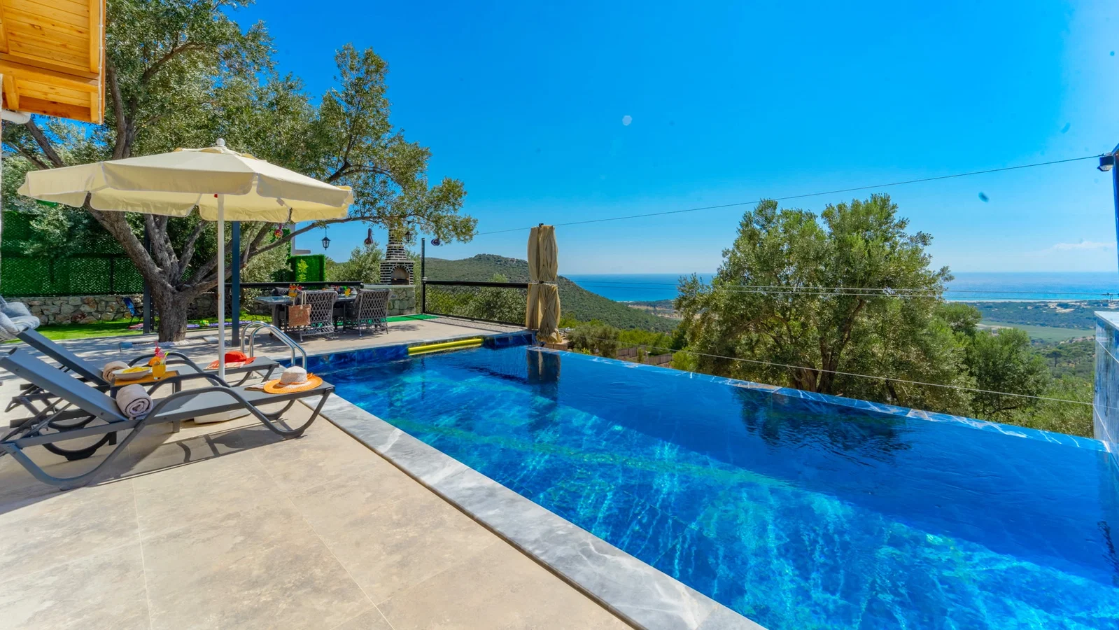Patara’da Deniz Manzaralı, Korunaklı Havuzlu, Jakuzili, Ekonomik Villa