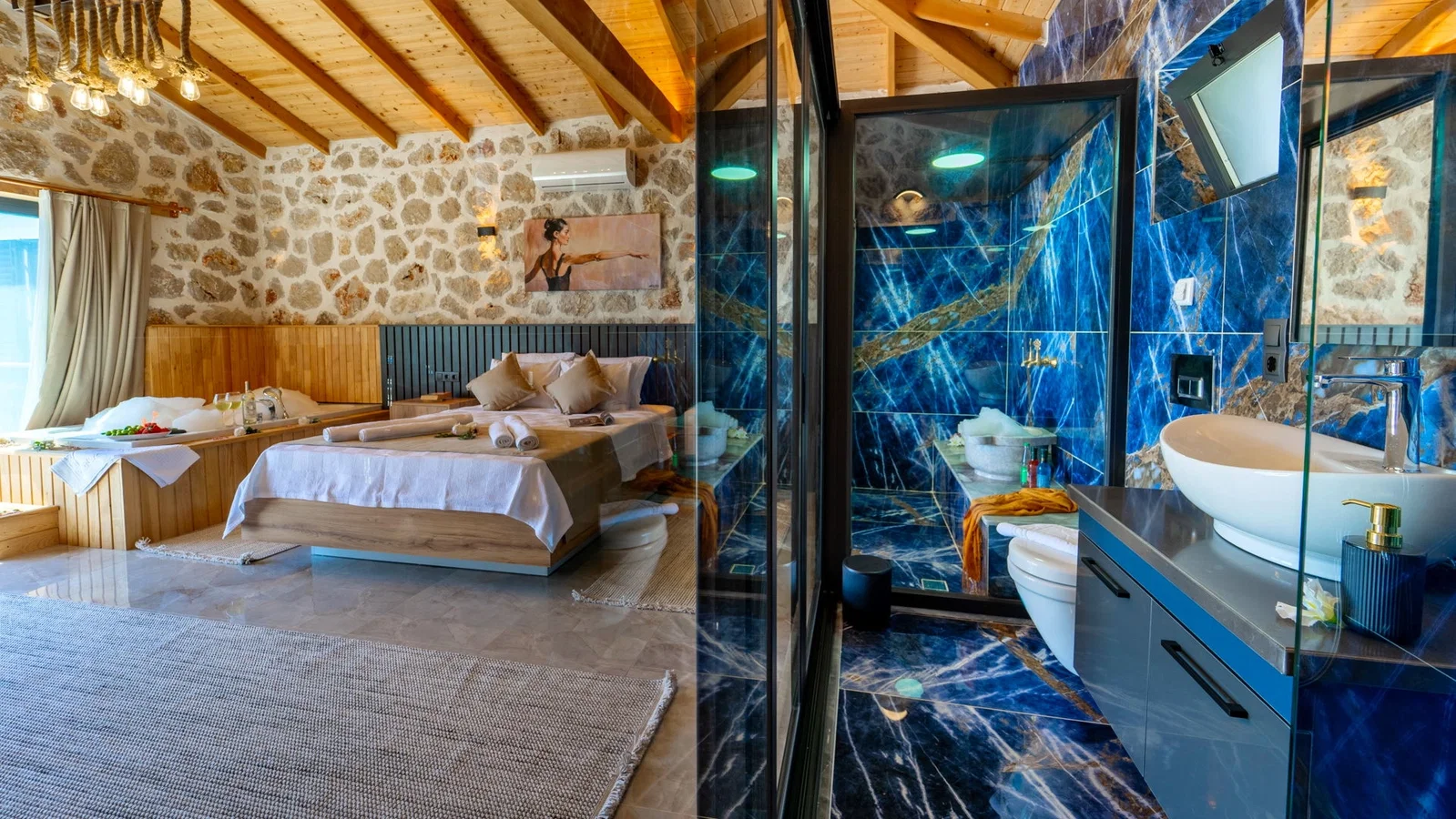 Patara’da Deniz Manzaralı, Korunaklı Havuzlu, Jakuzili, Ekonomik Villa