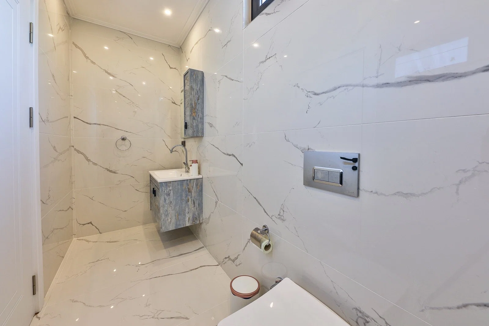 Çavdır’da Balayı Çiftlerine Uygun, Korunaklı Havuzlu, 2 Yatak Odalı, Ekonomik Villa