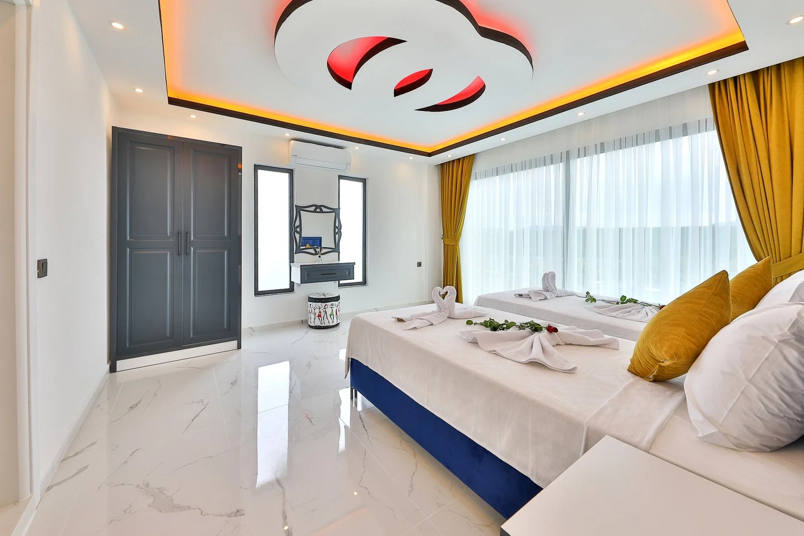 Çavdır’da Balayı Çiftlerine Uygun, Korunaklı Havuzlu, 2 Yatak Odalı, Ekonomik Villa