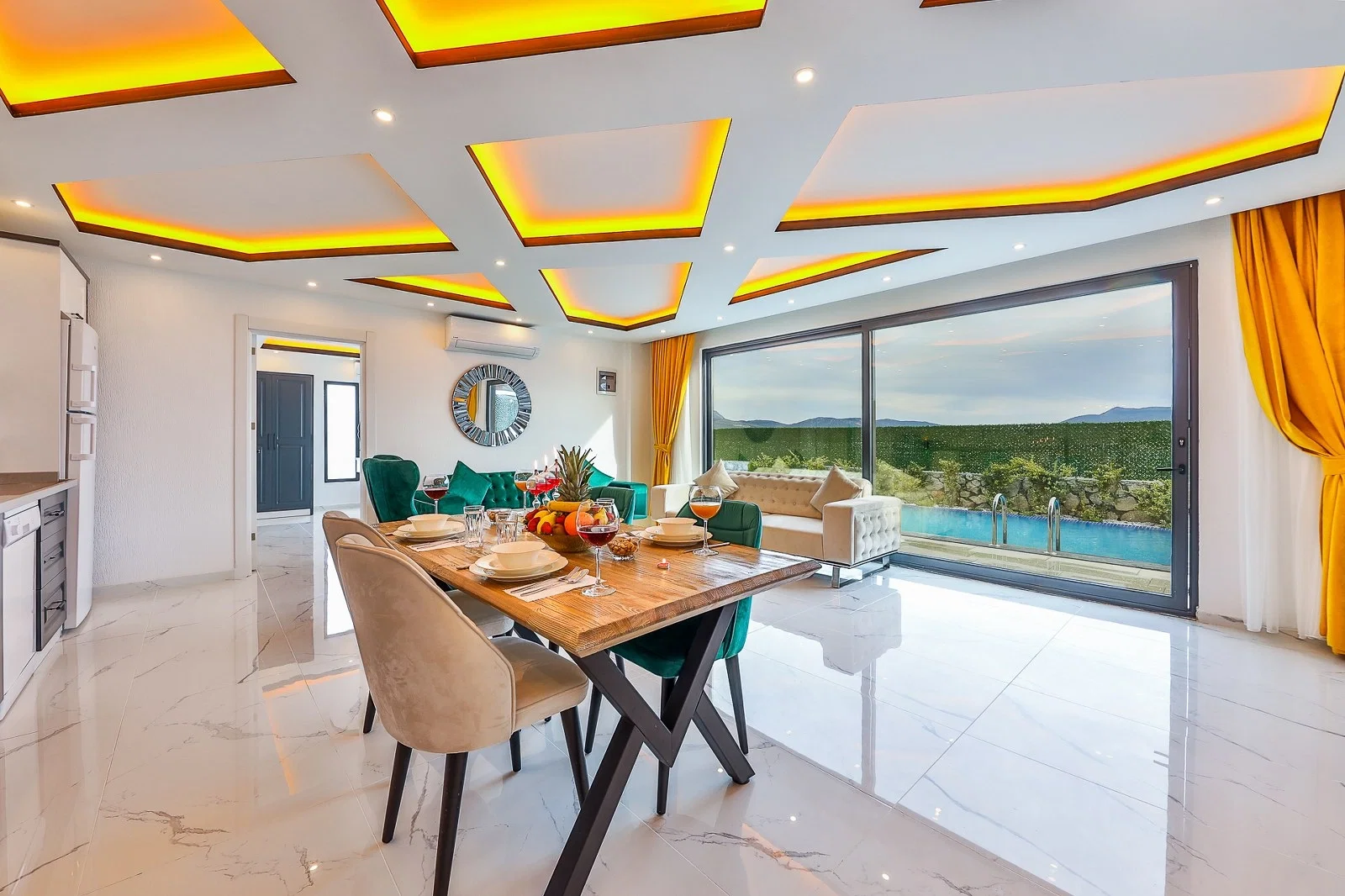 Çavdır’da Balayı Çiftlerine Uygun, Korunaklı Havuzlu, 2 Yatak Odalı, Ekonomik Villa