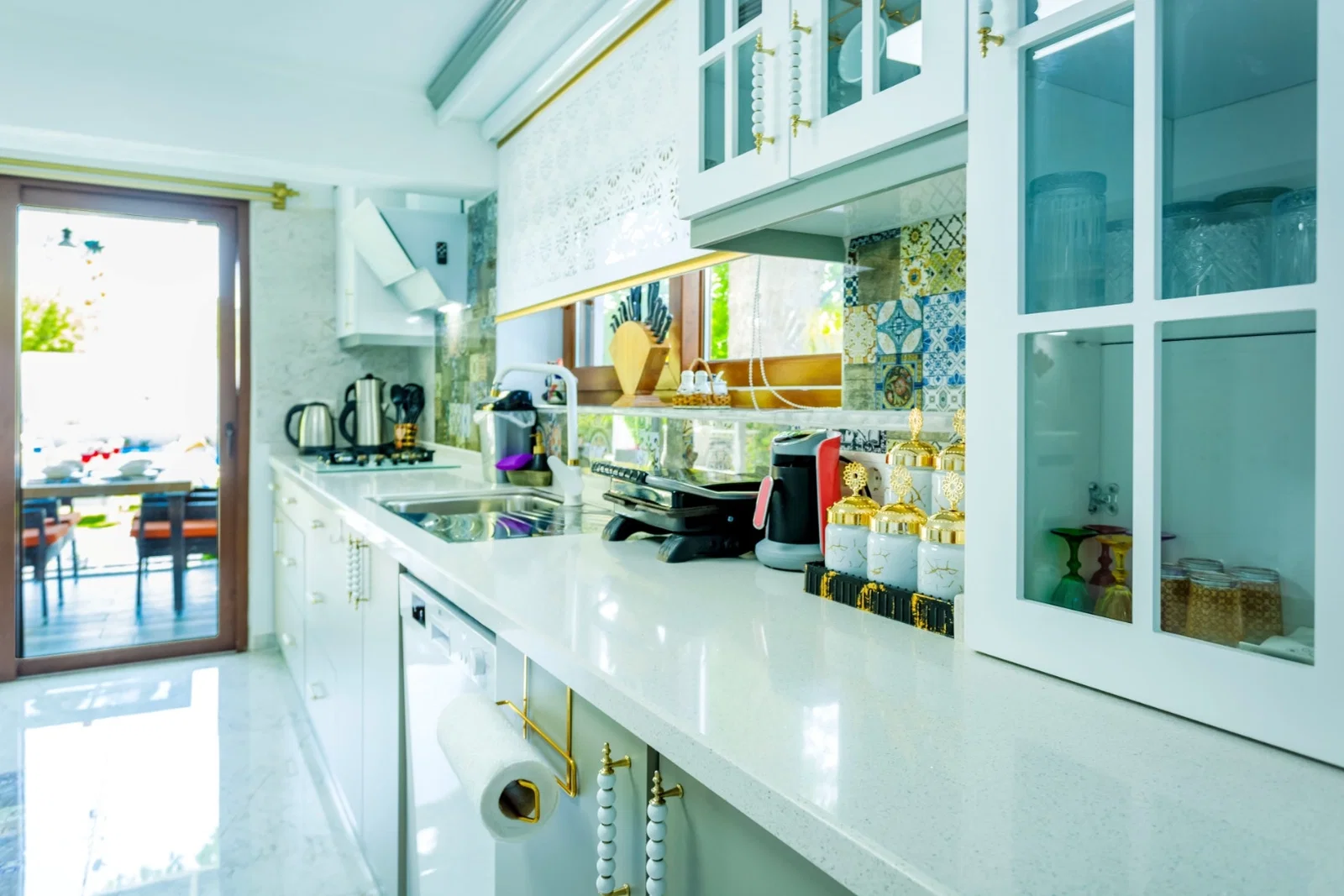 Bezirgan’da Balayı Çiftlerine Uygun, Korunaklı Havuzlu, 2 Yatak Odalı, Ekonomik Villa