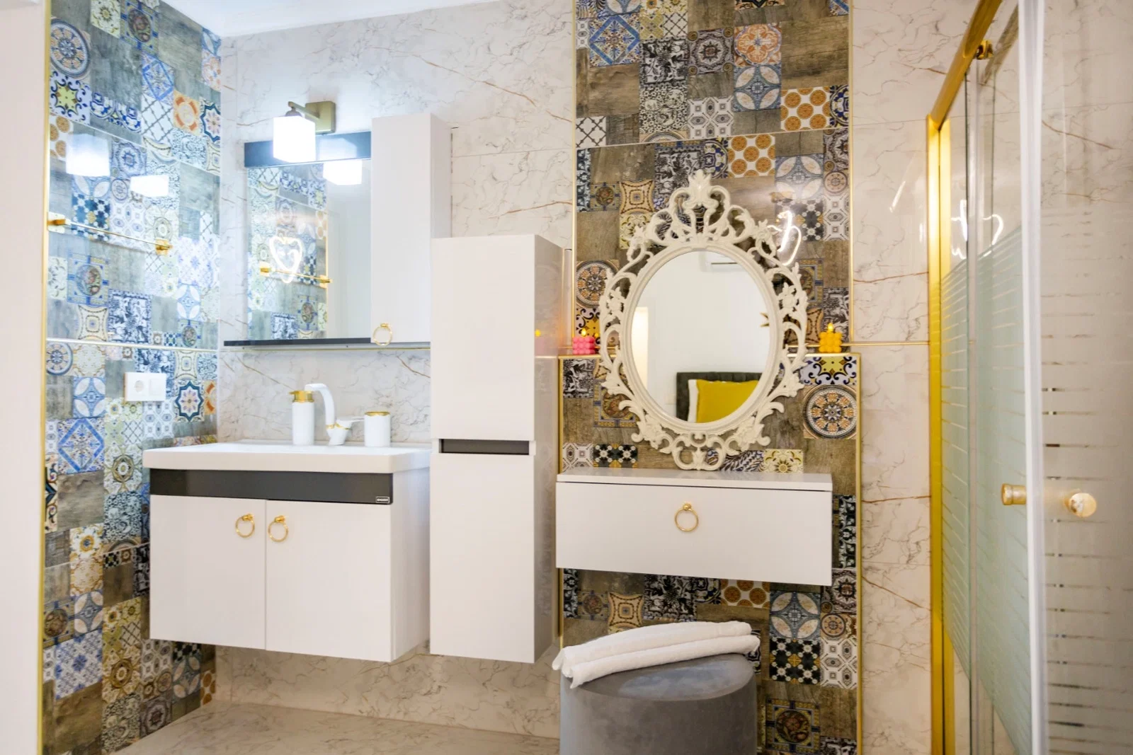 Bezirgan’da Balayı Çiftlerine Uygun, Korunaklı Havuzlu, 2 Yatak Odalı, Ekonomik Villa