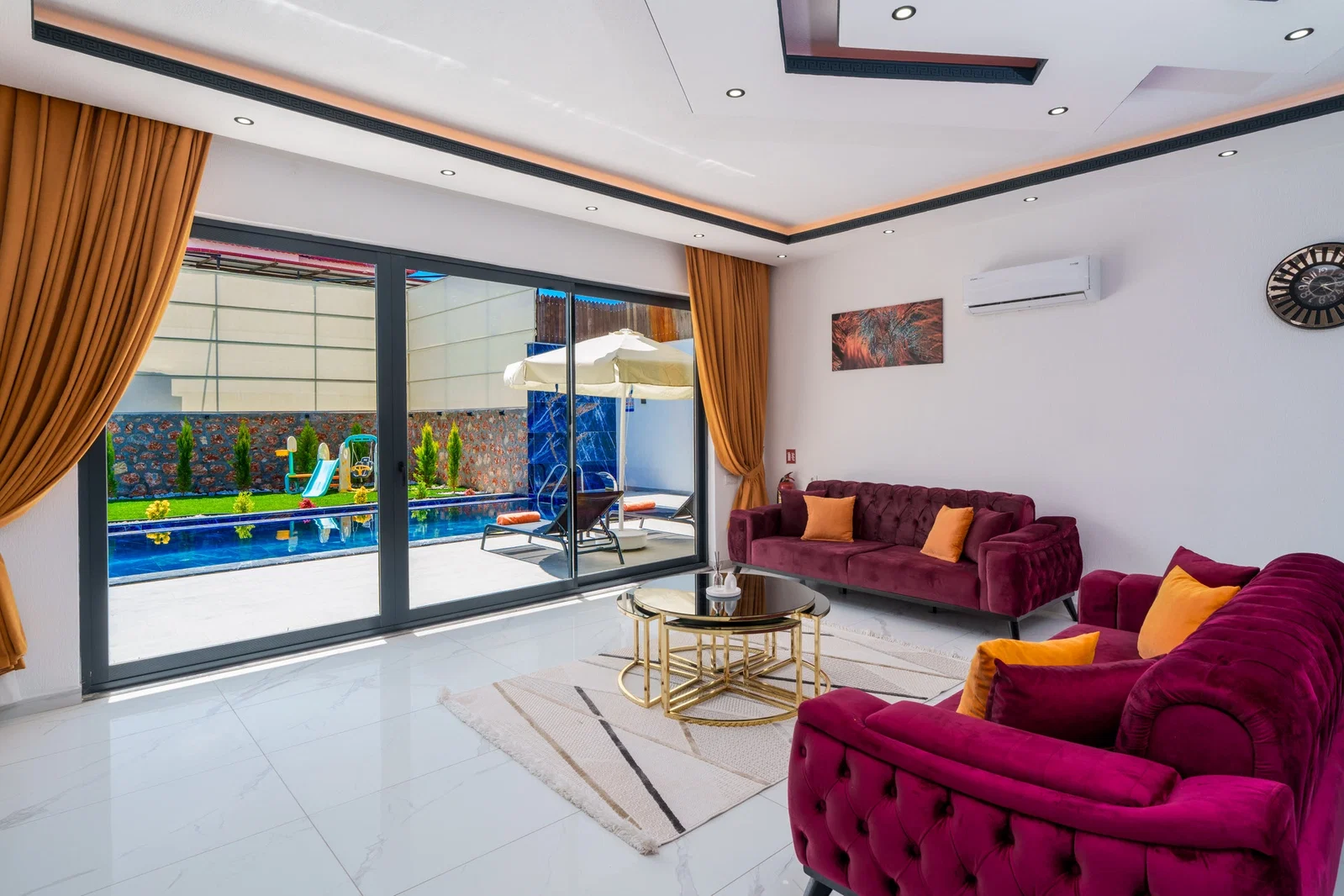 Çavdır'da Balayı Çiftlerine Uygun, Jakuzili, Kiralık Villa