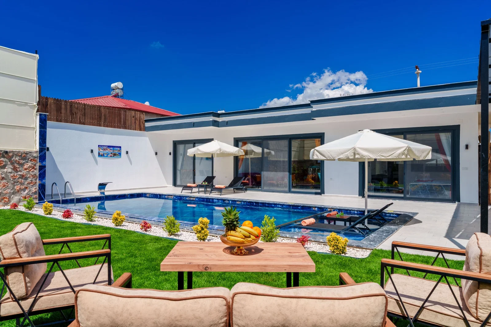 Çavdır'da Balayı Çiftlerine Uygun, Jakuzili, Kiralık Villa