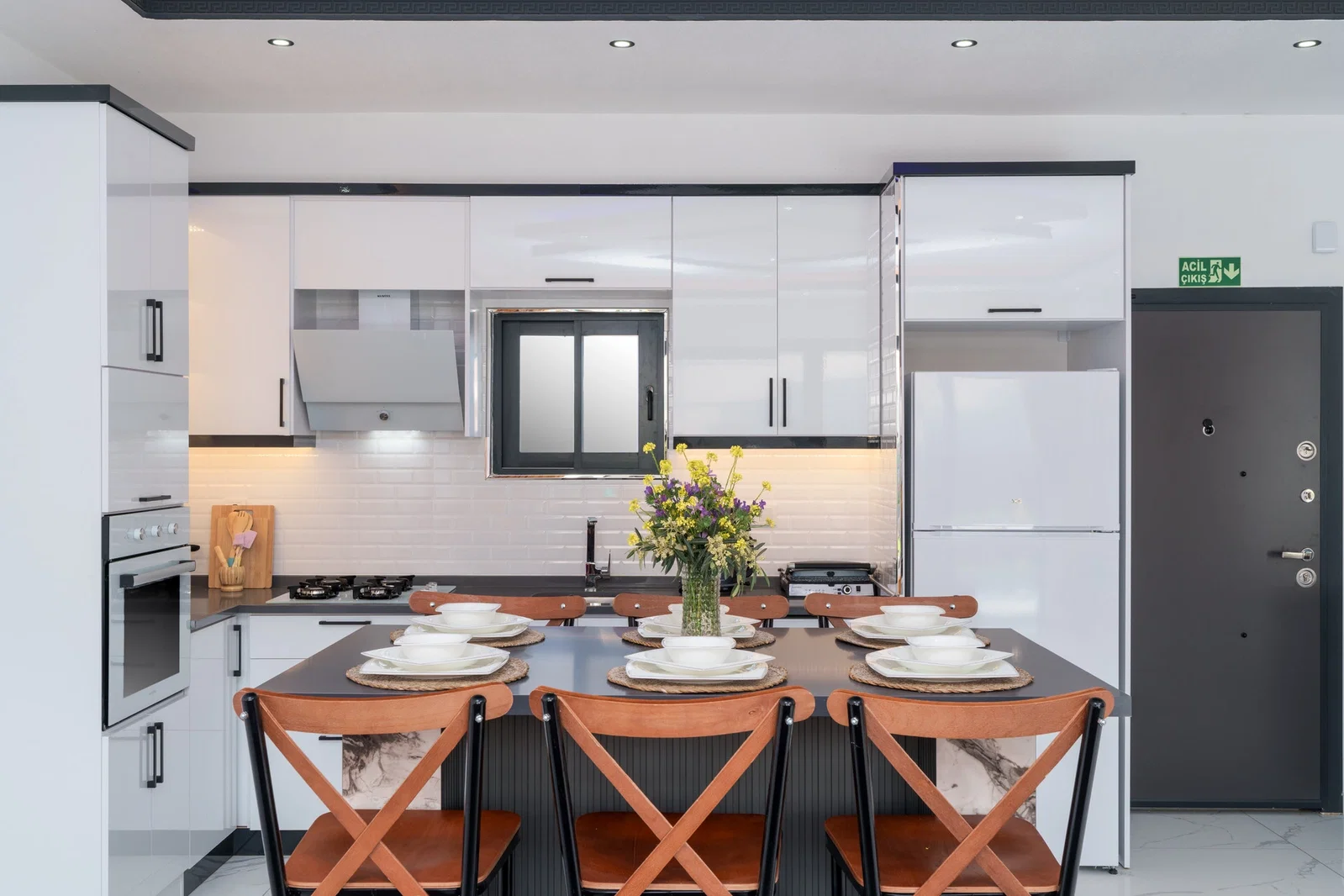 Çavdır'da Balayı Çiftlerine Uygun, Jakuzili, Kiralık Villa