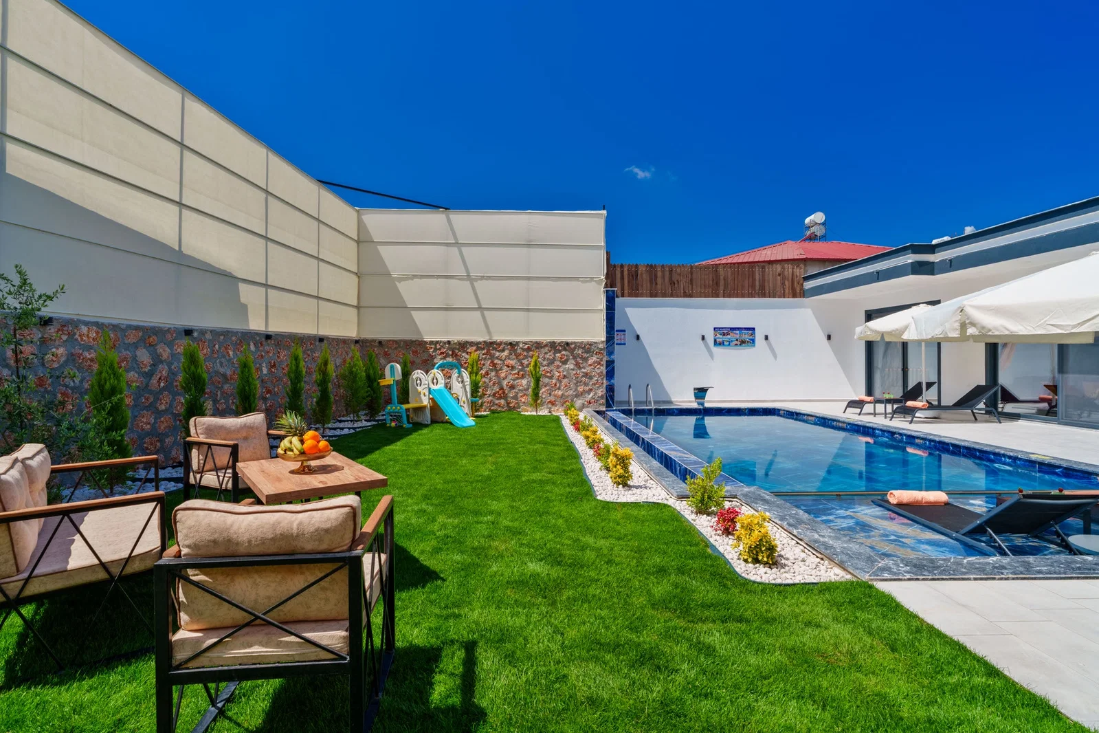 Çavdır'da Balayı Çiftlerine Uygun, Jakuzili, Kiralık Villa