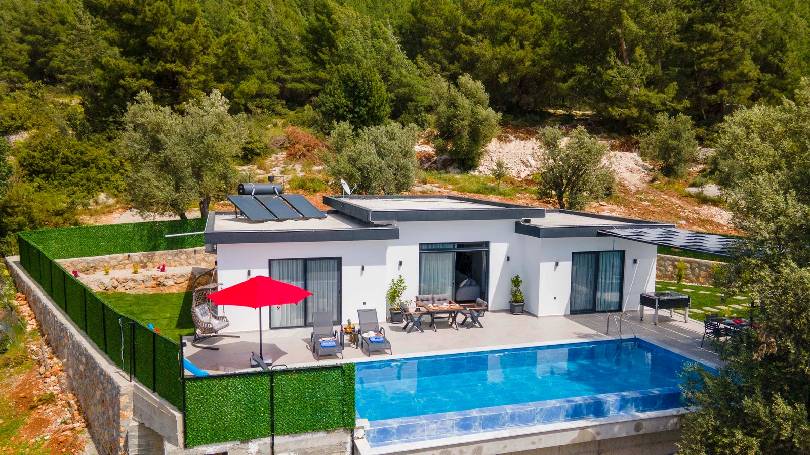 Çavdır’da Balayı Çiftlerine Uygun, Korunaklı Havuzlu, 2 Yatak Odalı, Kiralık Villa