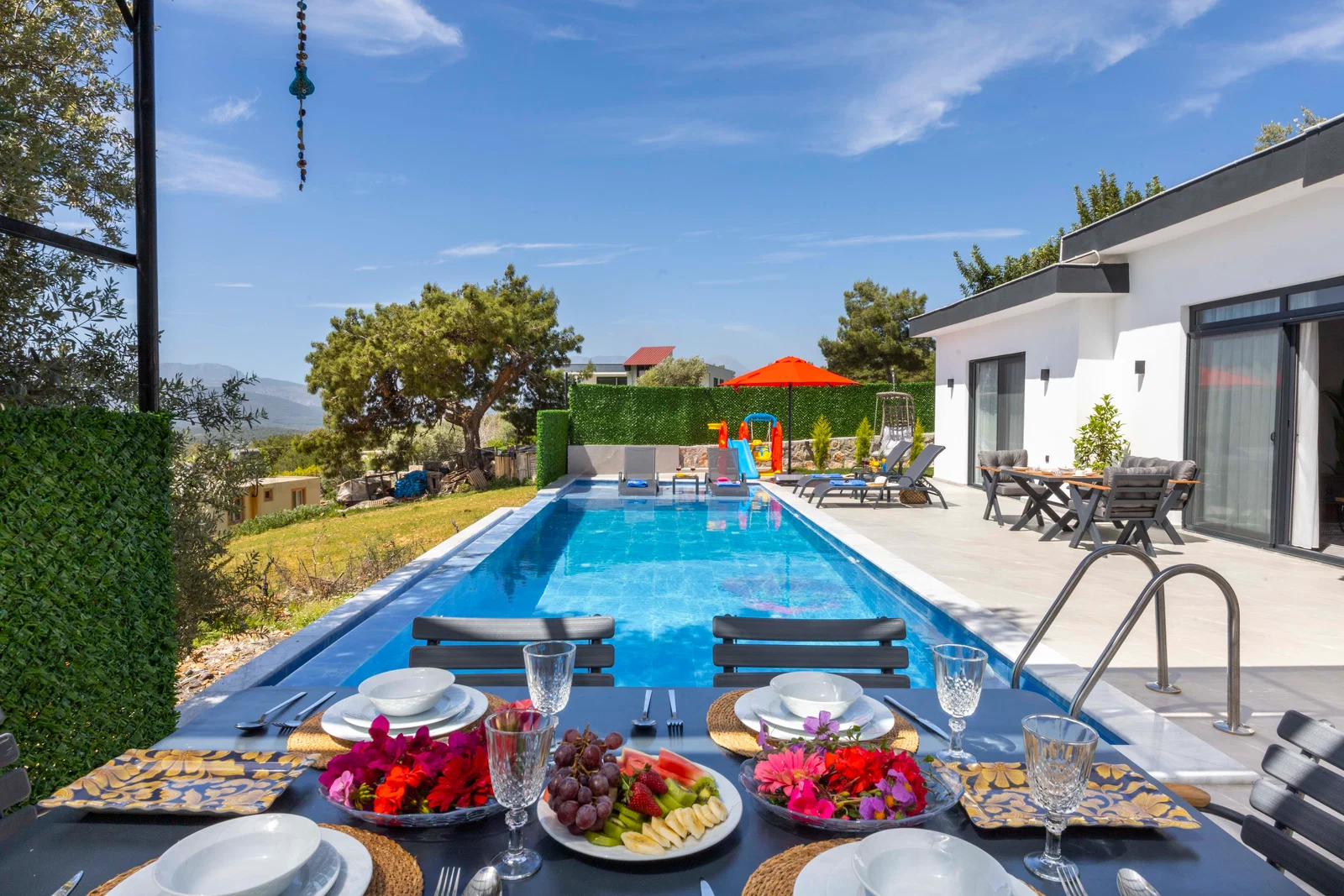 Çavdır’da Balayı Çiftlerine Uygun, Korunaklı Havuzlu, 2 Yatak Odalı, Kiralık Villa