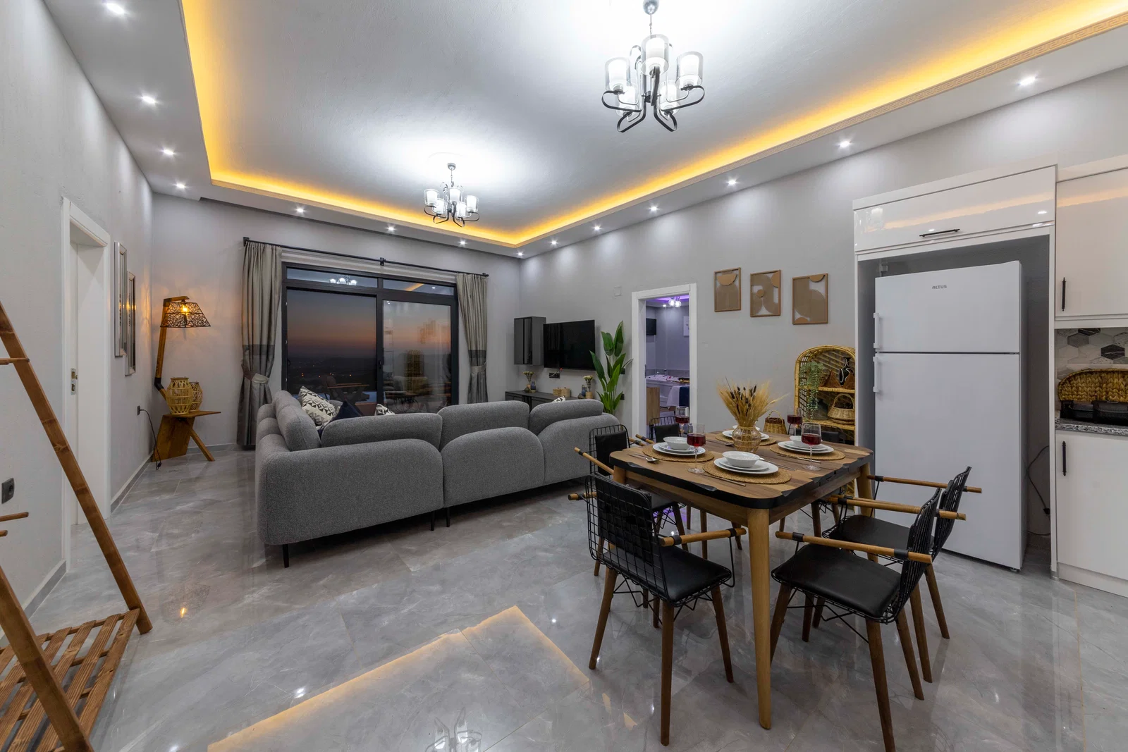Çavdır’da Balayı Çiftlerine Uygun, Korunaklı Havuzlu, 2 Yatak Odalı, Kiralık Villa