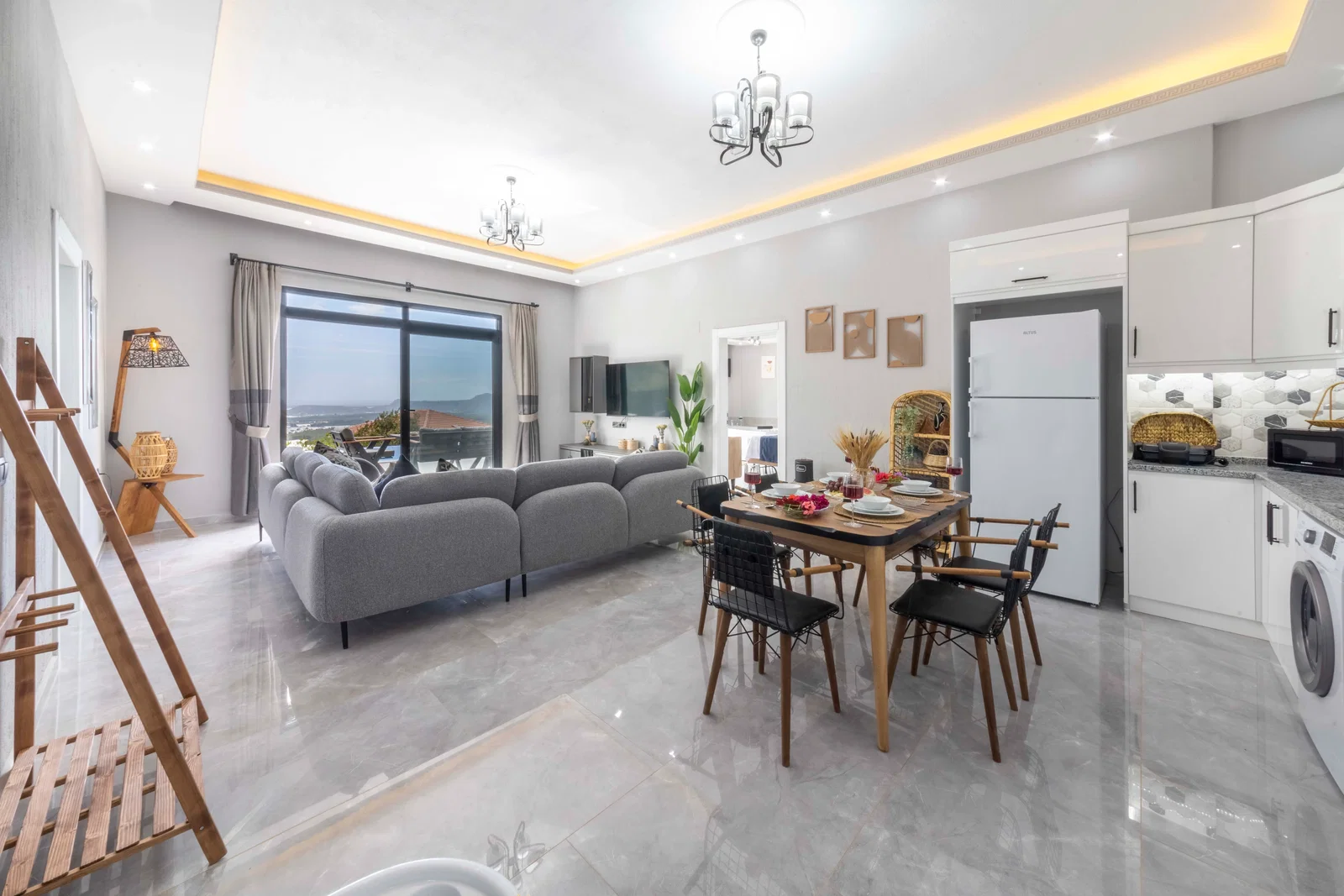 Çavdır’da Balayı Çiftlerine Uygun, Korunaklı Havuzlu, 2 Yatak Odalı, Kiralık Villa
