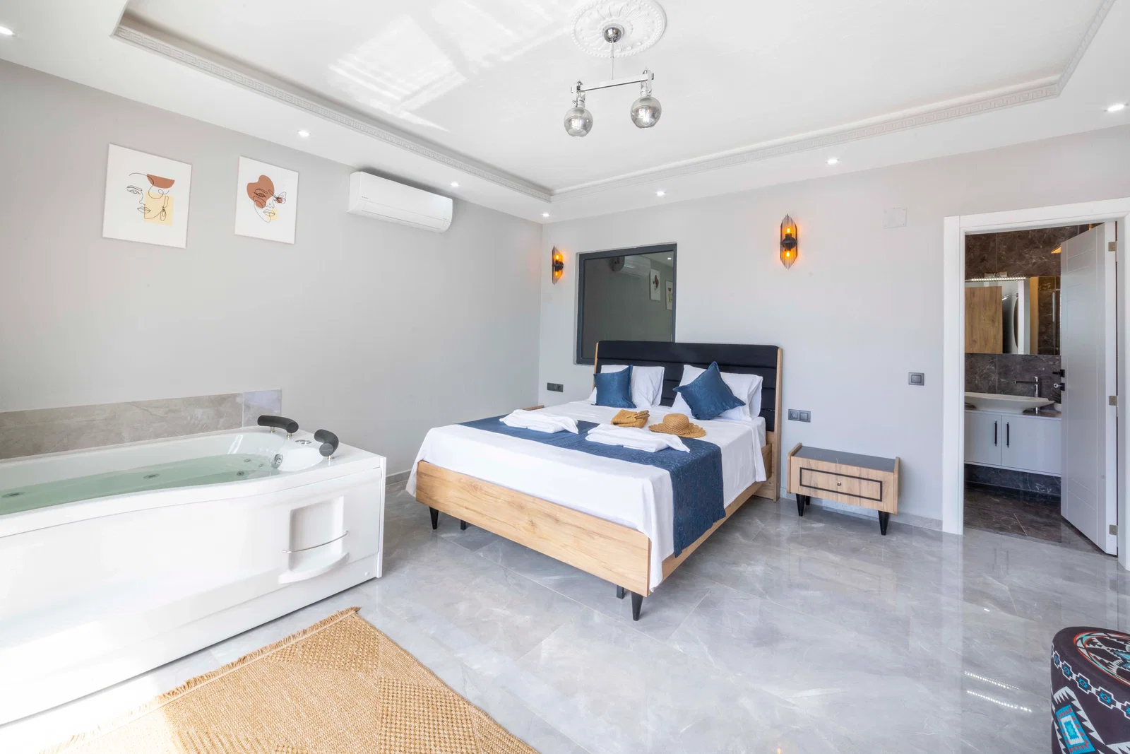 Çavdır’da Balayı Çiftlerine Uygun, Korunaklı Havuzlu, 2 Yatak Odalı, Kiralık Villa