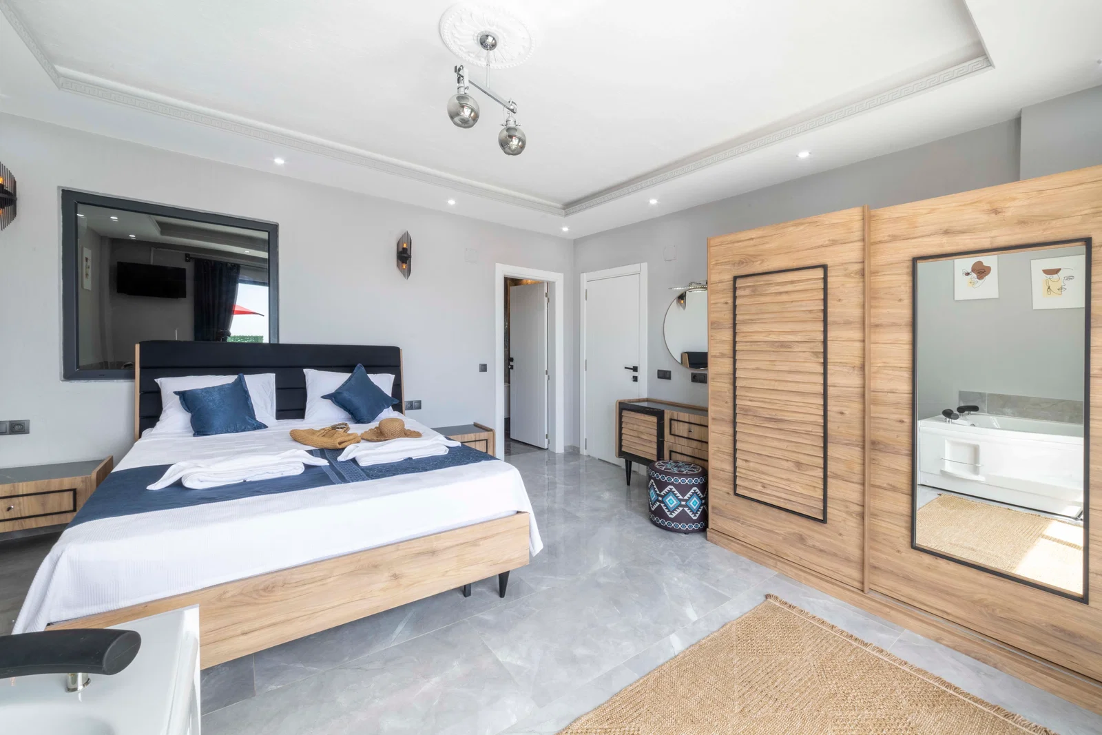 Çavdır’da Balayı Çiftlerine Uygun, Korunaklı Havuzlu, 2 Yatak Odalı, Kiralık Villa