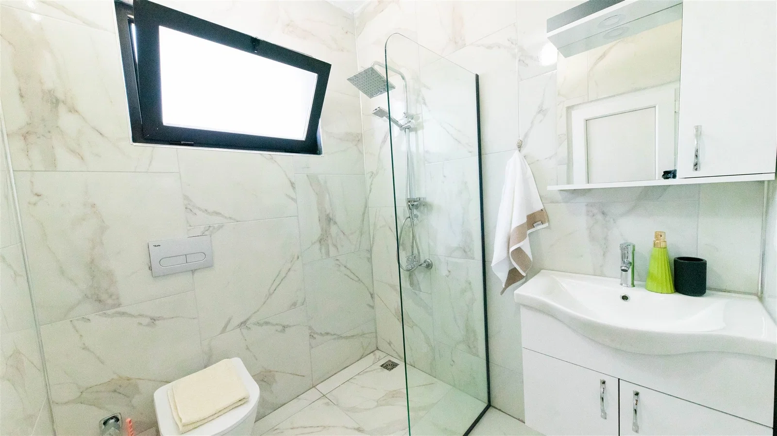 Çavdır’da Korunaklı, Çocuk Havuzlu, 2 Yatak Odalı, Kiralık Villa