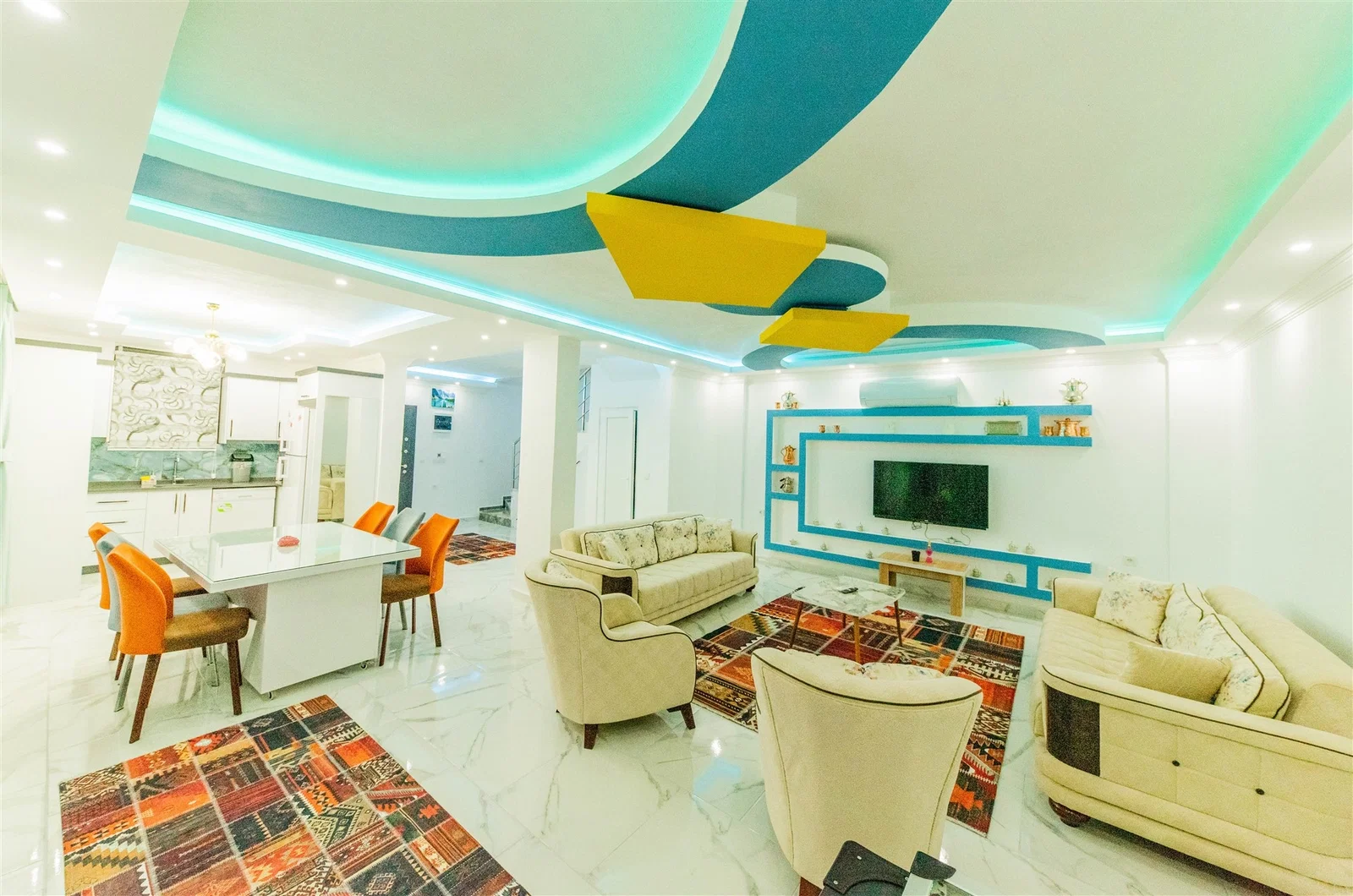 Çavdır’da Korunaklı, Çocuk Havuzlu, 2 Yatak Odalı, Kiralık Villa