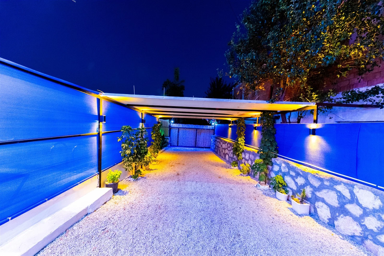 Çavdır’da Korunaklı, Çocuk Havuzlu, 2 Yatak Odalı, Kiralık Villa