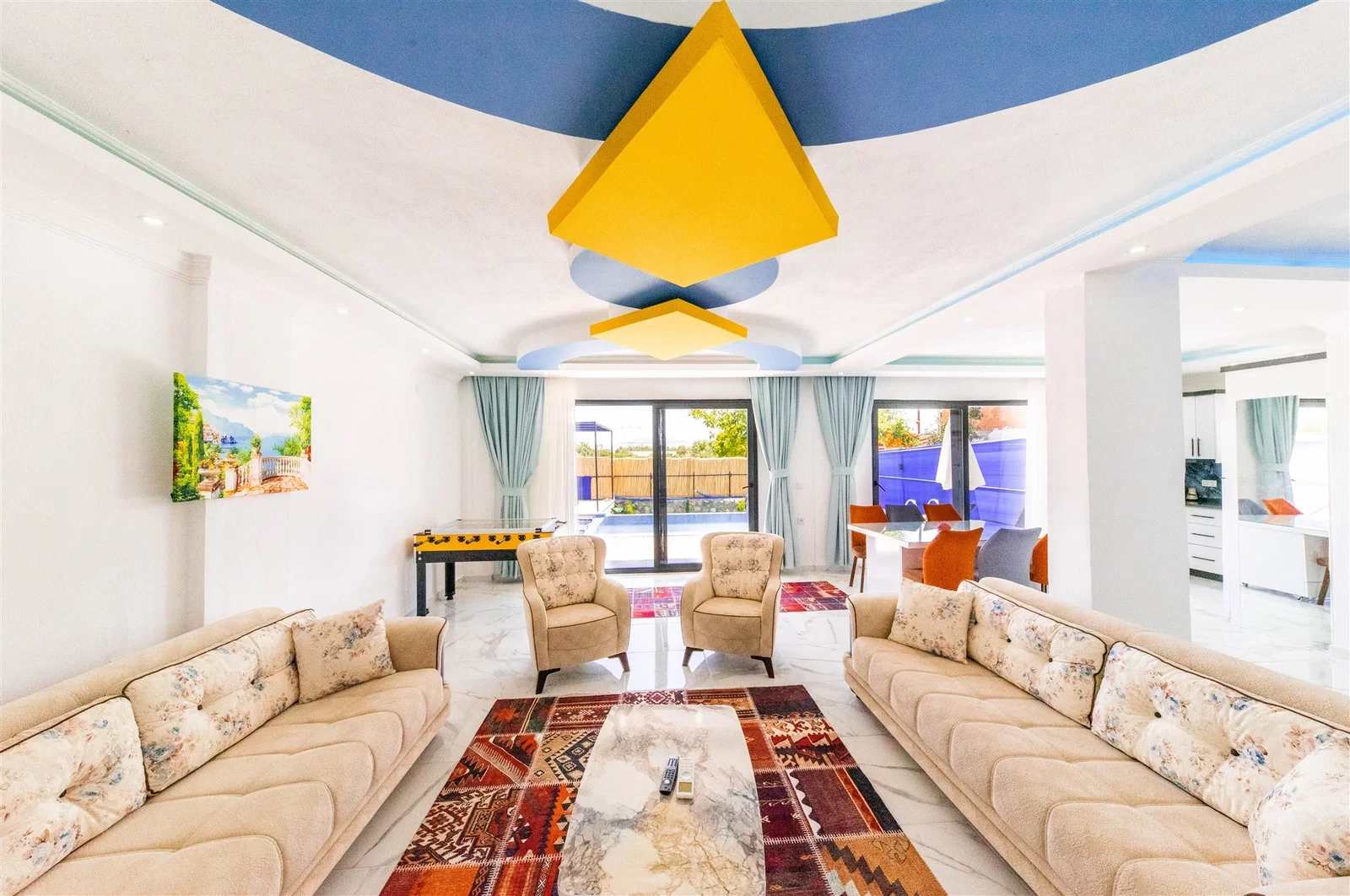 Çavdır’da Korunaklı, Çocuk Havuzlu, 2 Yatak Odalı, Kiralık Villa