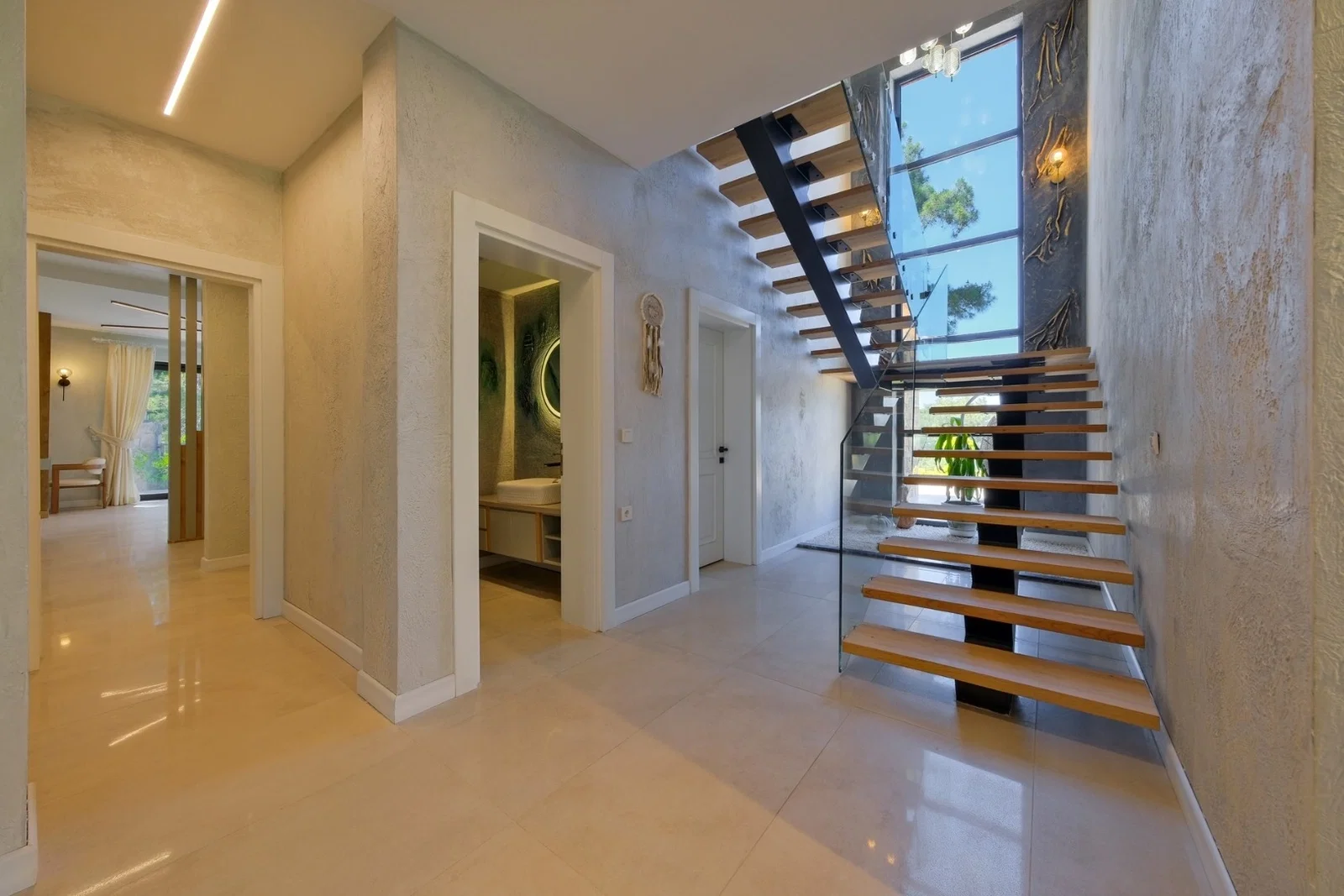 Göcek’te Korunaklı, Isıtmalı Havuzlu, 8 Kişilik, Lüks Villa