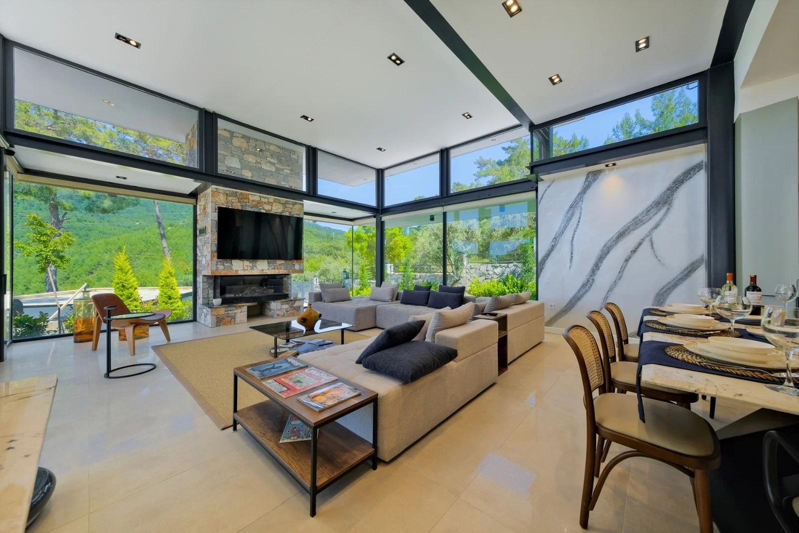 Göcek’te Korunaklı, Isıtmalı Havuzlu, 8 Kişilik, Lüks Villa
