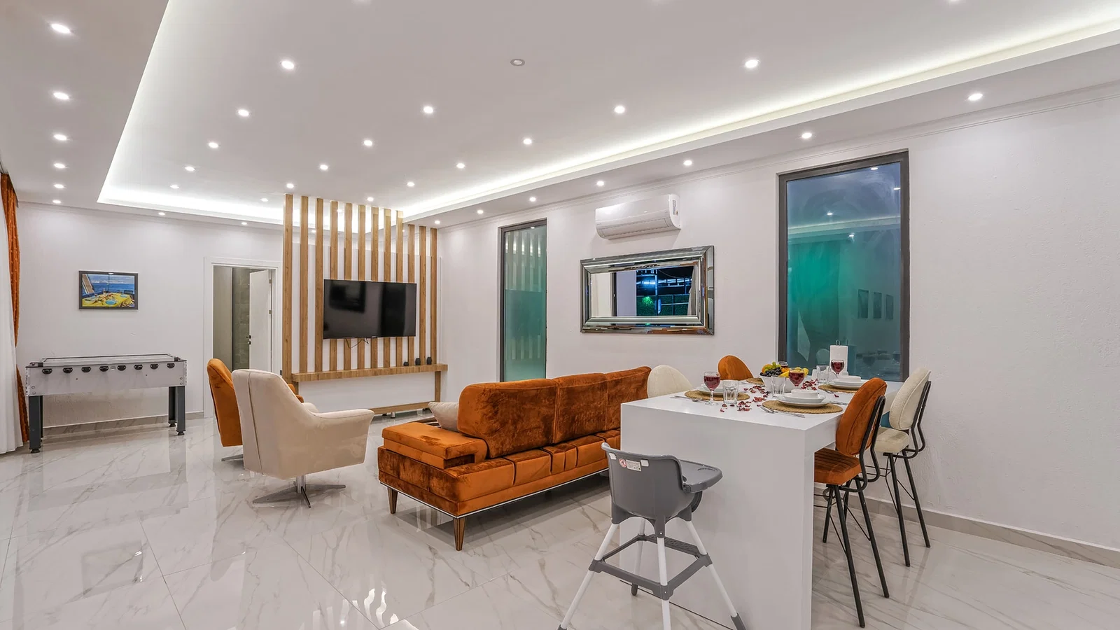Bezirgan’da Huzurlu, Korunaklı Havuzlu, 2 Yatak Odalı, Kiralık Villa