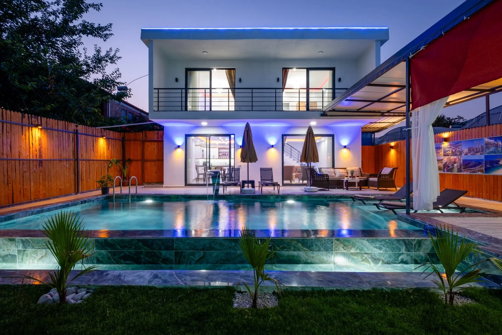 Çavdır’da Balayı Çiftlerine Uygun, Korunaklı Havuzlu, 2 Yatak Odalı, Kiralık Villa