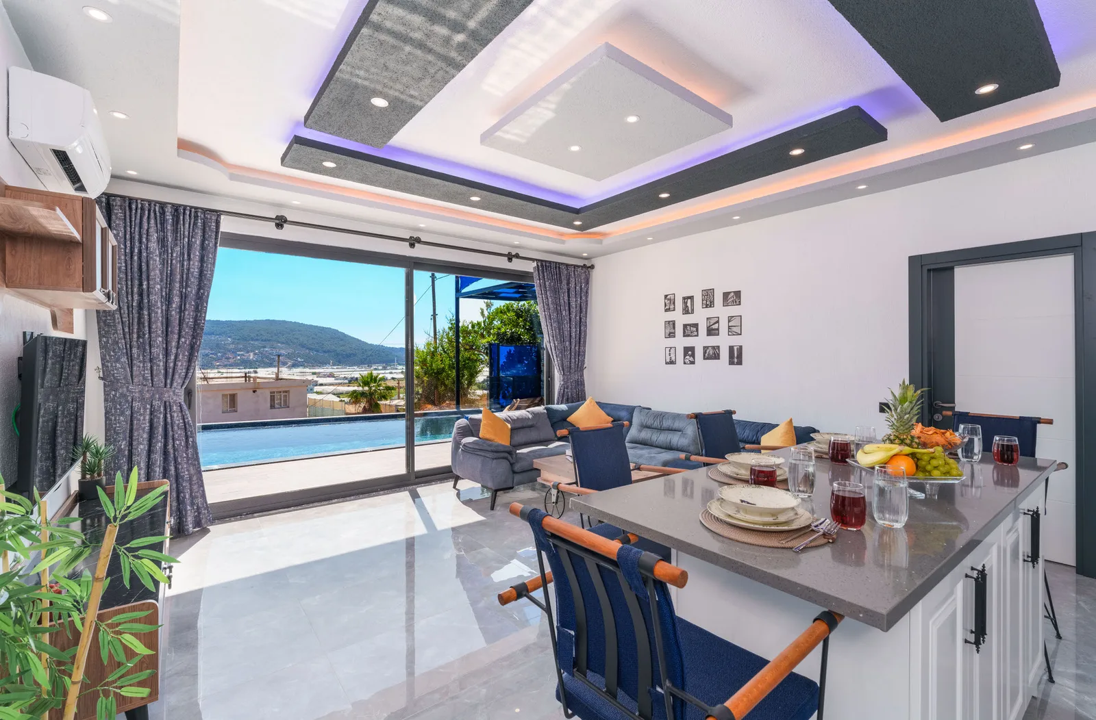 Yeşilköy’de Balayı Çiftlerine Uygun, Korunaklı Havuzlu, 2 Yatak Odalı, Kiralık Villa