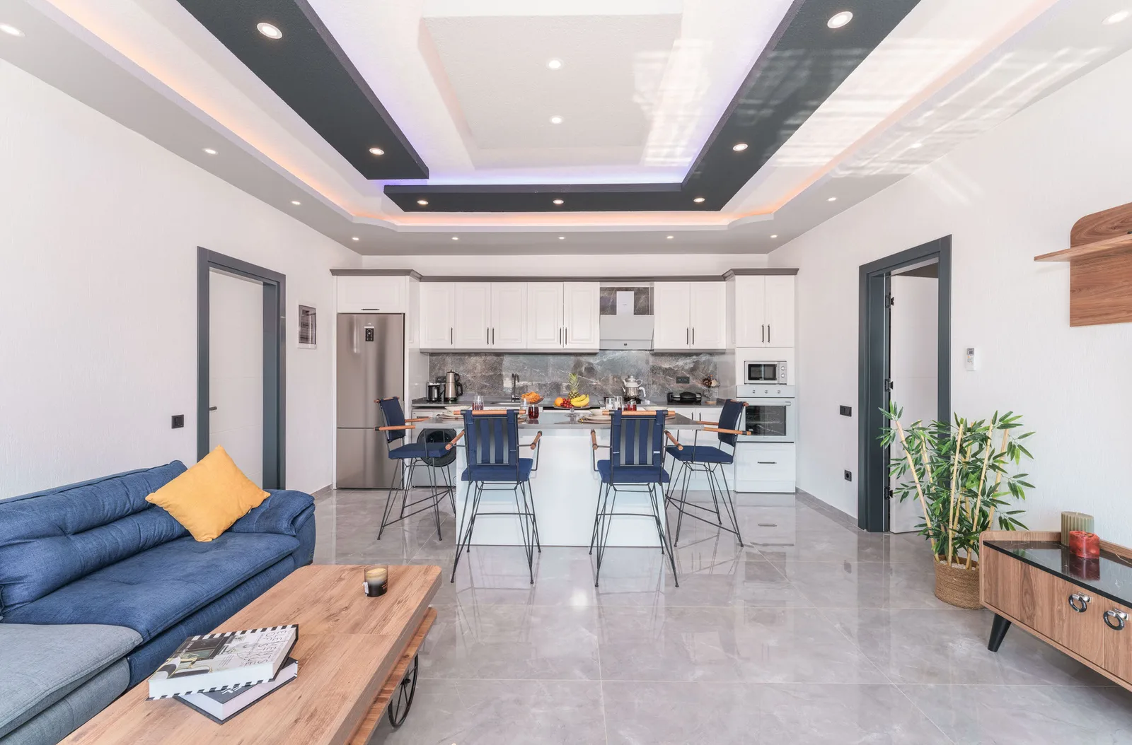 Yeşilköy’de Balayı Çiftlerine Uygun, Korunaklı Havuzlu, 2 Yatak Odalı, Kiralık Villa