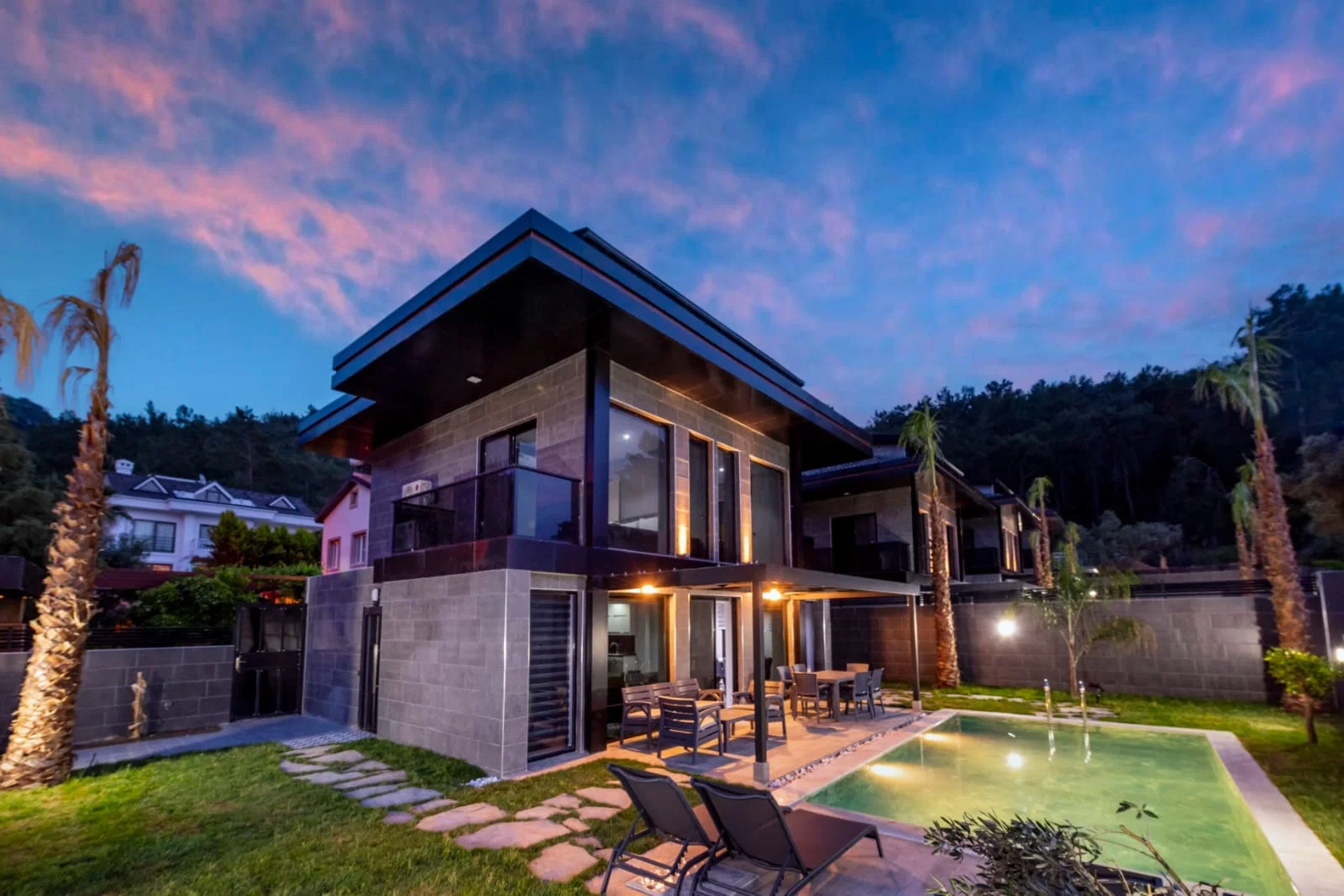 Göcek’te Sakin Konumda, Özel Havuzlu, 4 Yatak Odalı, Lüks Villa