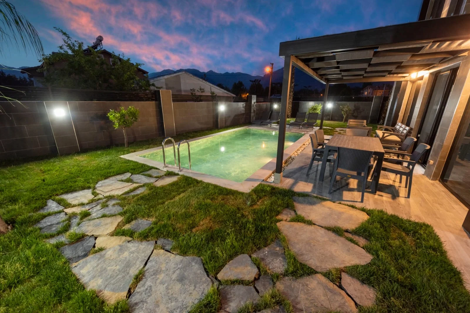 Göcek’te Sakin Konumda, Özel Havuzlu, 4 Yatak Odalı, Lüks Villa