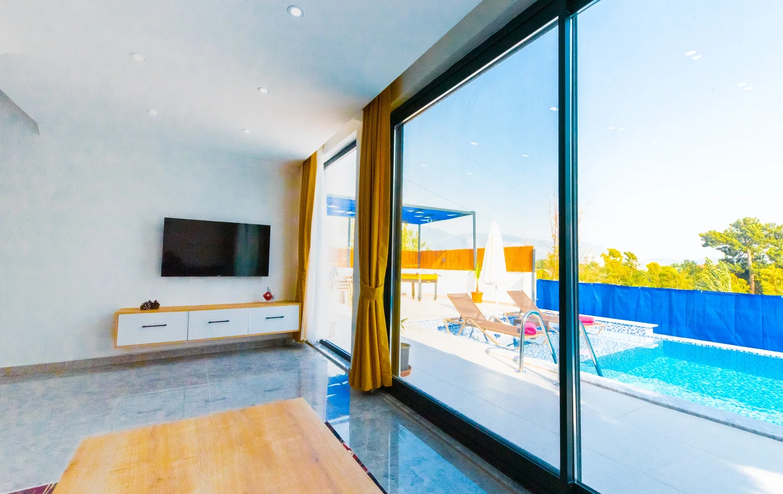 Çavdır’da Balayı Çiftlerine Uygun, Korunaklı Havuzlu, 2 Yatak Odalı, Ekonomik Villa