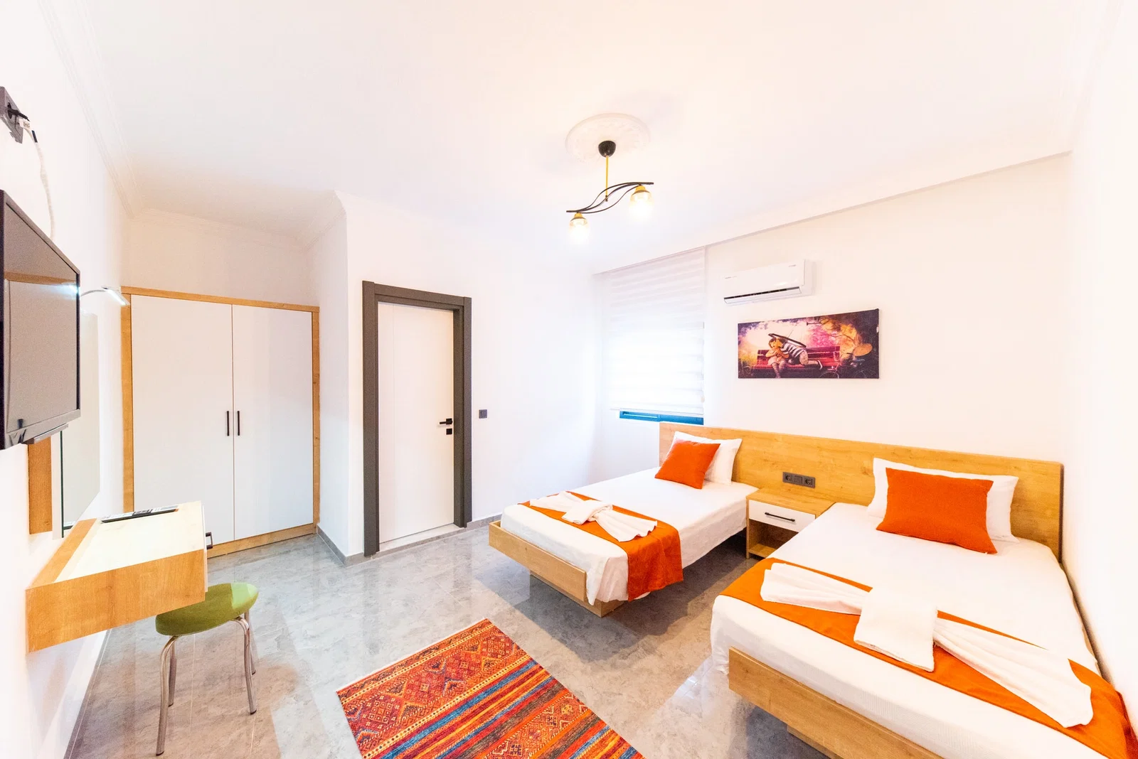 Çavdır’da Balayı Çiftlerine Uygun, Korunaklı Havuzlu, 2 Yatak Odalı, Ekonomik Villa