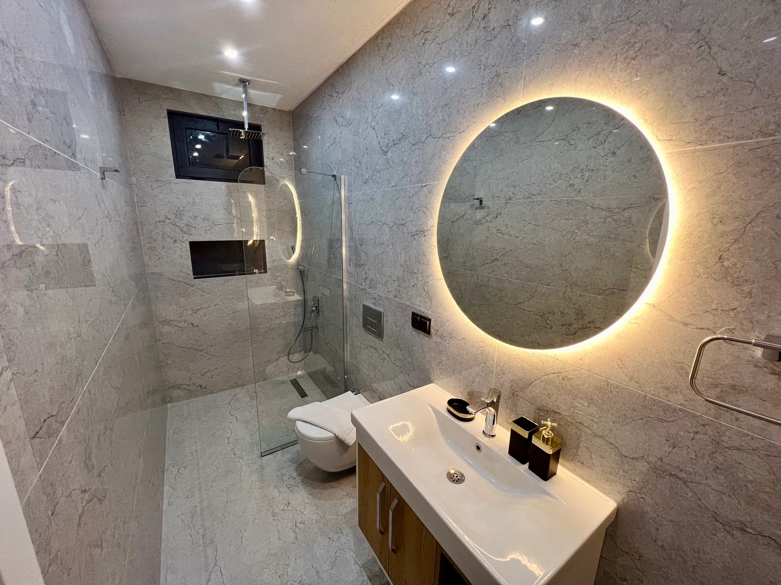 Patara’da Balayı Çiftlerine Uygun, Korunaklı Havuzlu, 2 Yatak Odalı, Kiralık Villa