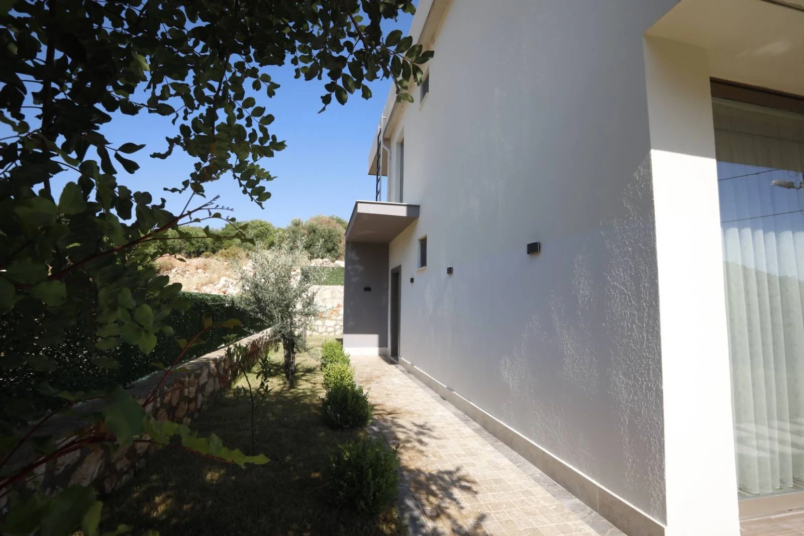Finike’de Sakin Konumda, Özel Havuzlu, Jakuzili, Kiralık Villa