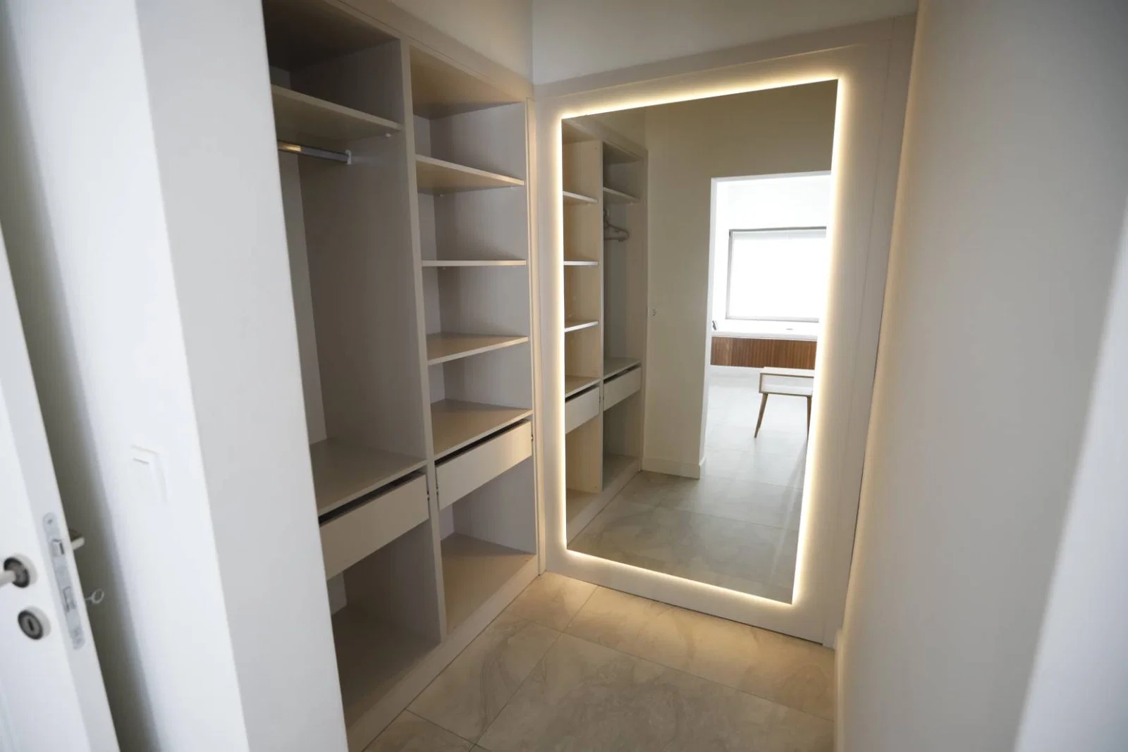 Finike’de Sakin Konumda, Özel Havuzlu, Jakuzili, Kiralık Villa