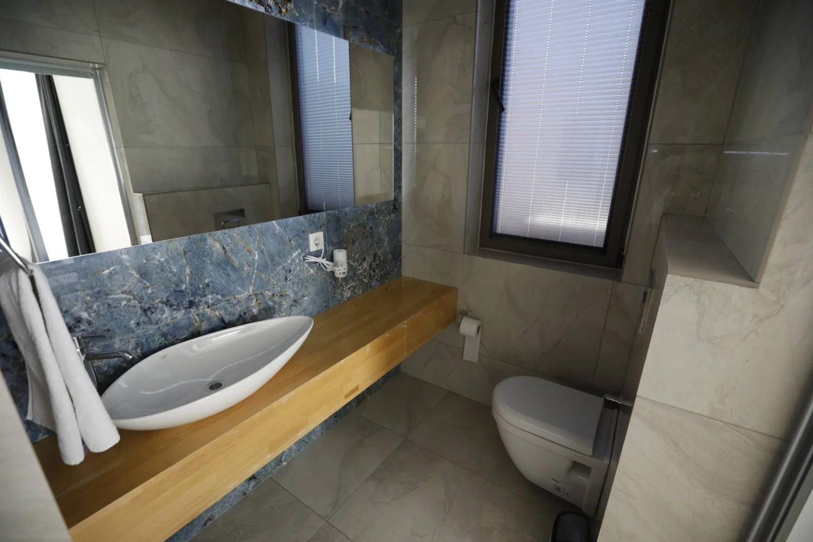Finike’de Sakin Konumda, Özel Havuzlu, Jakuzili, Kiralık Villa