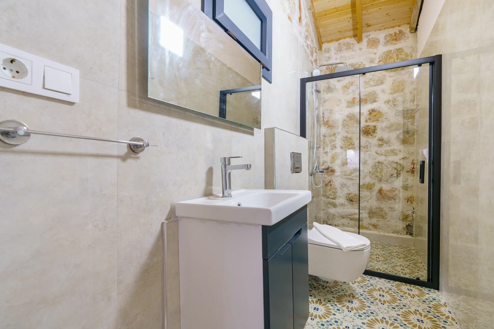 Patara’da Balayı Çiftlerine Uygun, Korunaklı Havuzlu, 2 Yatak Odalı, Kiralık Villa