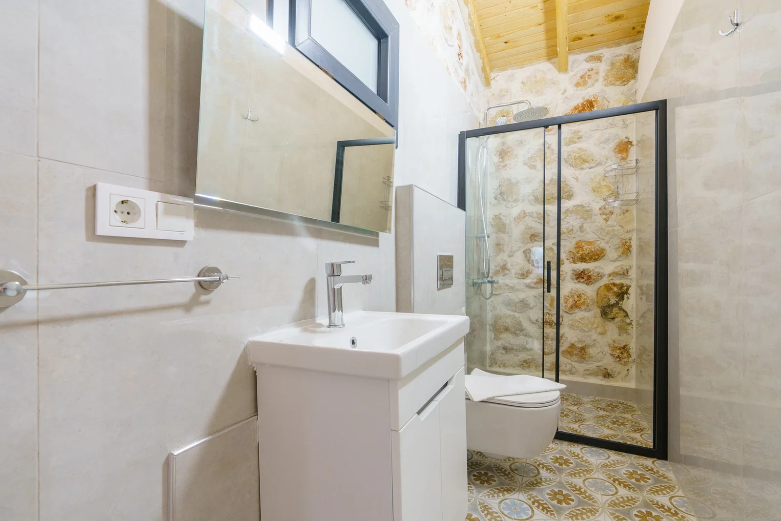 Patara’da Huzurlu, Korunaklı Havuzlu, 4 Kişilik, Kiralık Villa