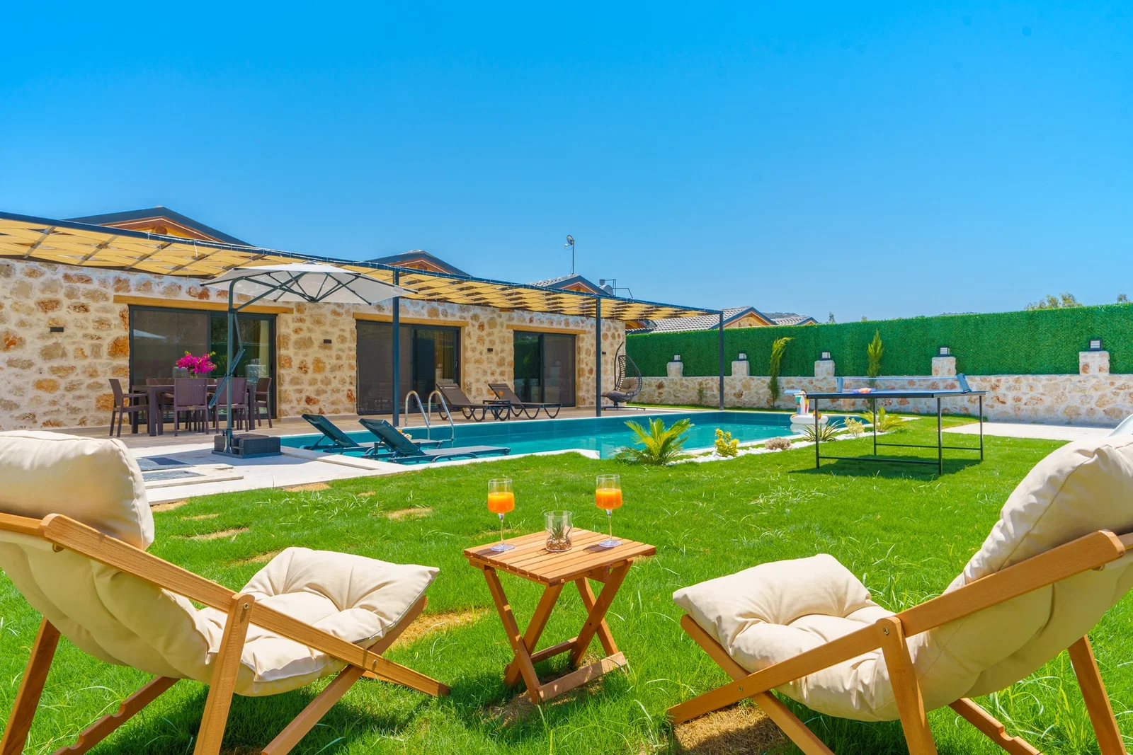 Patara’da Huzurlu, Korunaklı Havuzlu, 4 Kişilik, Kiralık Villa