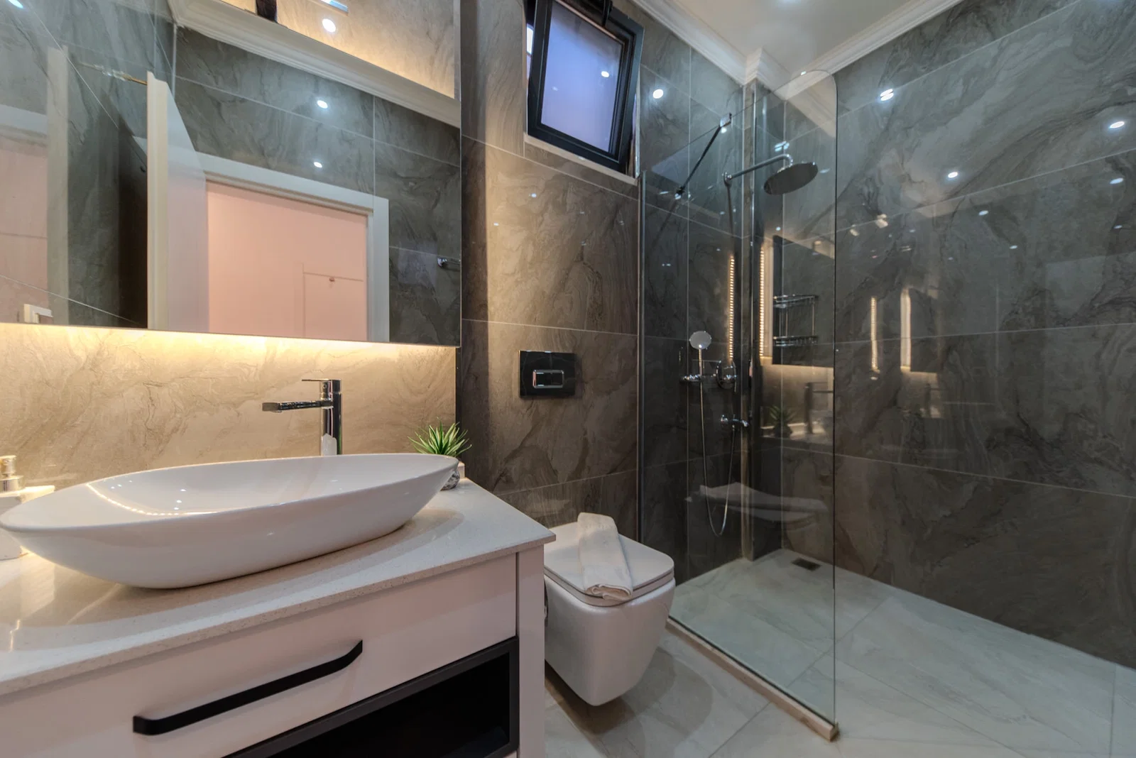 Çavdır’da Huzurlu, Korunaklı Havuzlu, 5 Kişilik, Lüks Villa