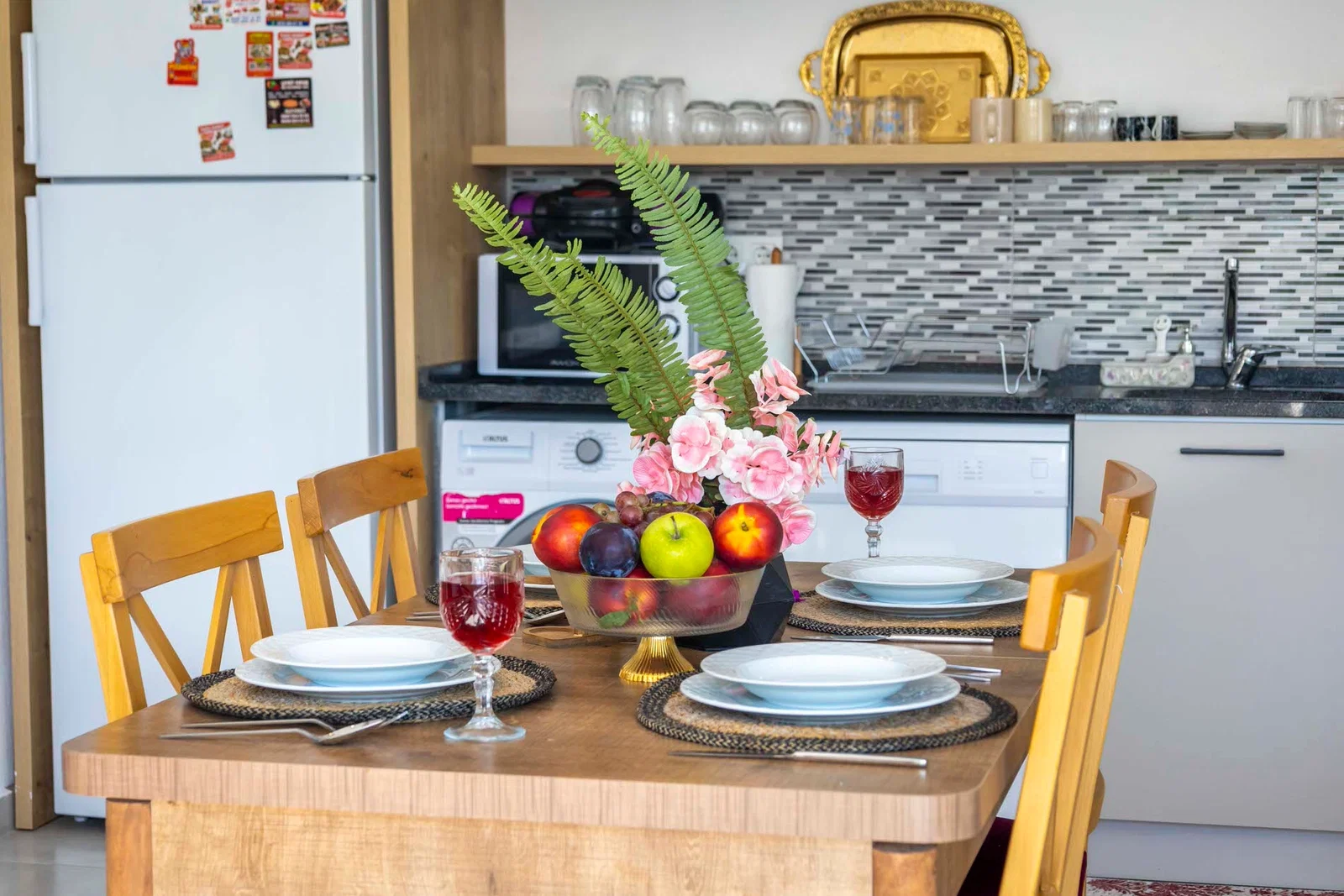 Çayköy’de Balayı Çiftlerine Uygun, Korunaklı Havuzlu, 2 Kişilik, Kiralık Villa