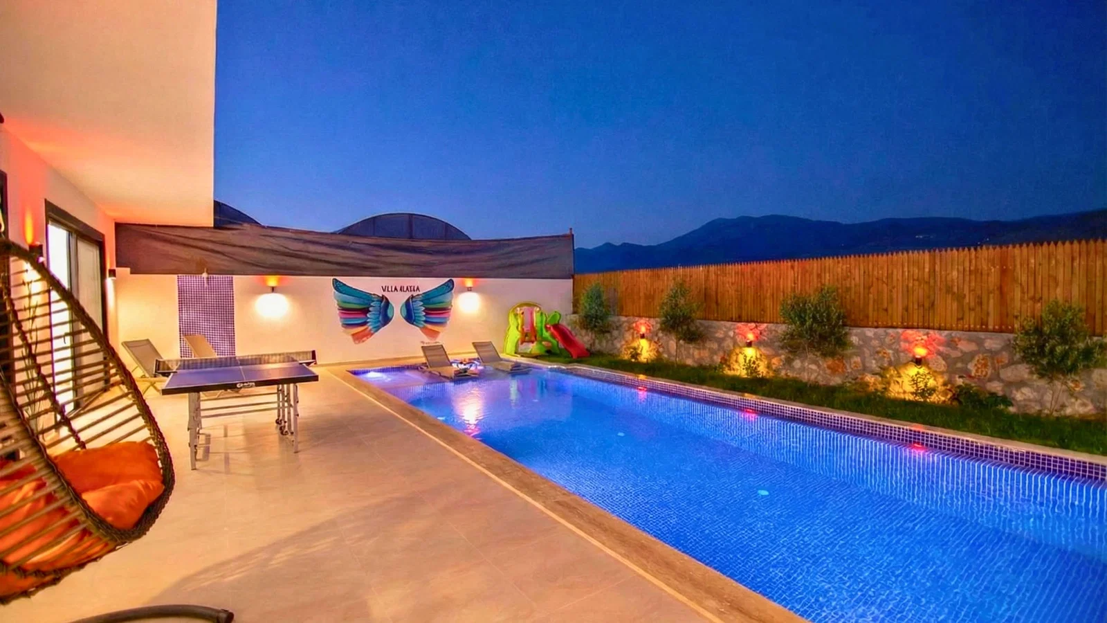 Patara’da Balayı Çiftlerine Uygun, Korunaklı Havuzlu, 5 Kişilik, Kiralık Villa