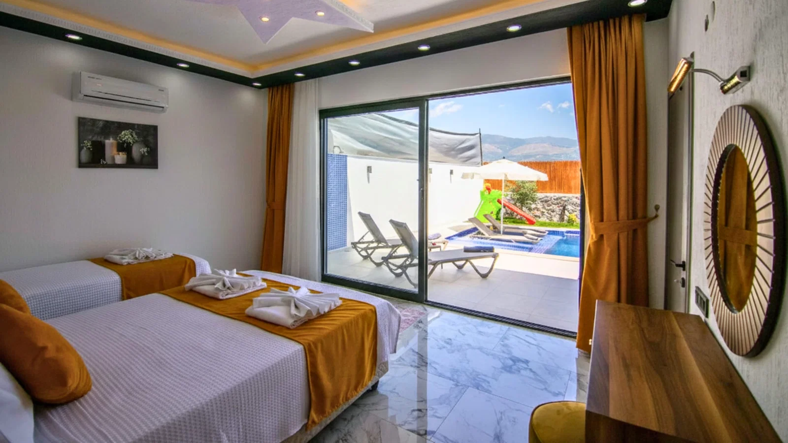 Patara’da Balayı Çiftlerine Uygun, Korunaklı Havuzlu, 5 Kişilik, Kiralık Villa