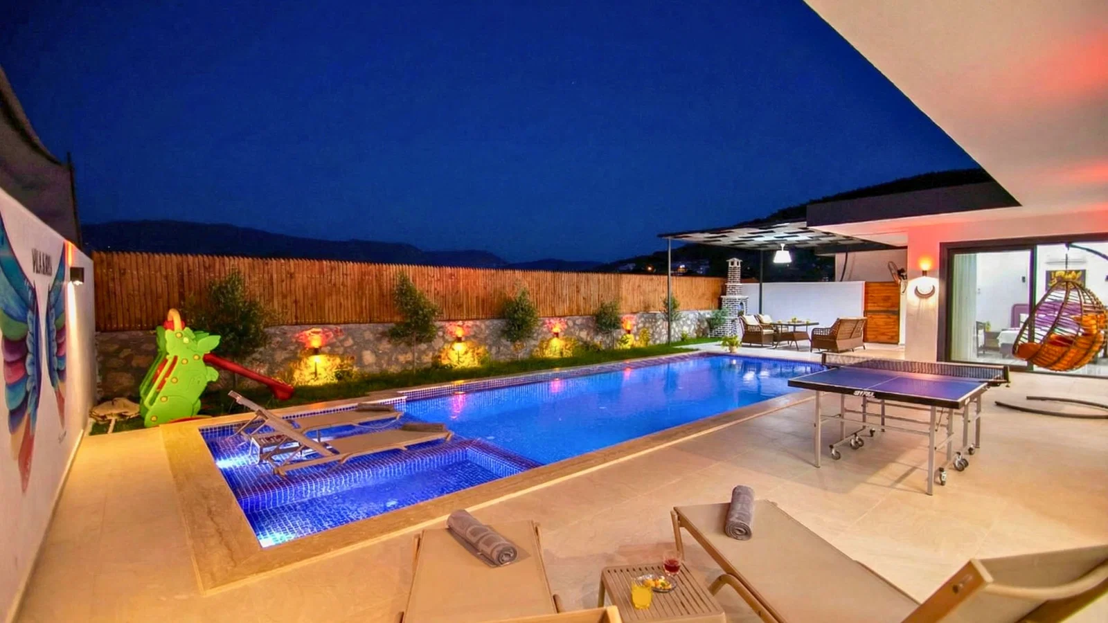 Patara’da Balayı Çiftlerine Uygun, Korunaklı Havuzlu, 5 Kişilik, Kiralık Villa