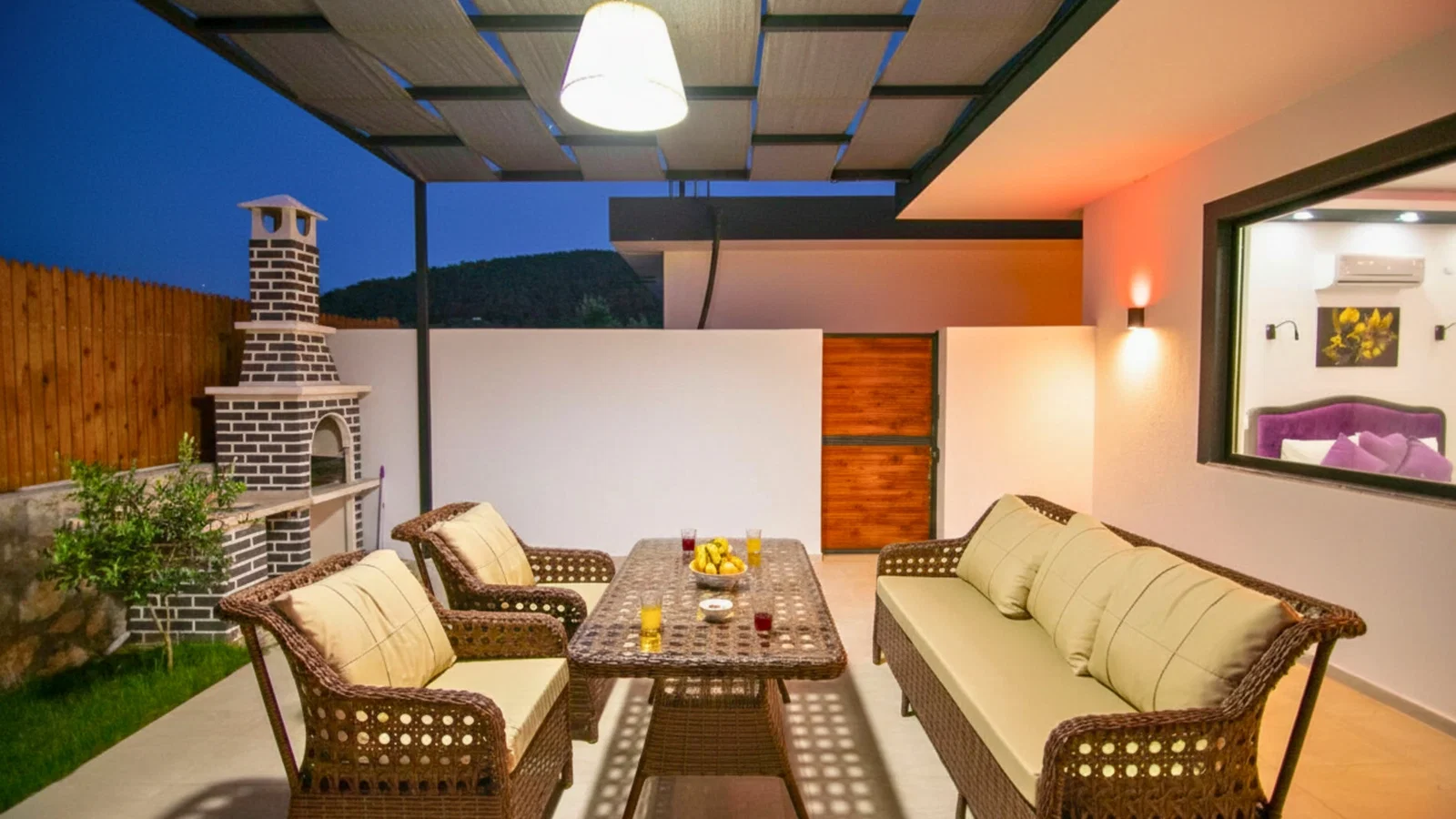Patara’da Balayı Çiftlerine Uygun, Korunaklı Havuzlu, 5 Kişilik, Kiralık Villa