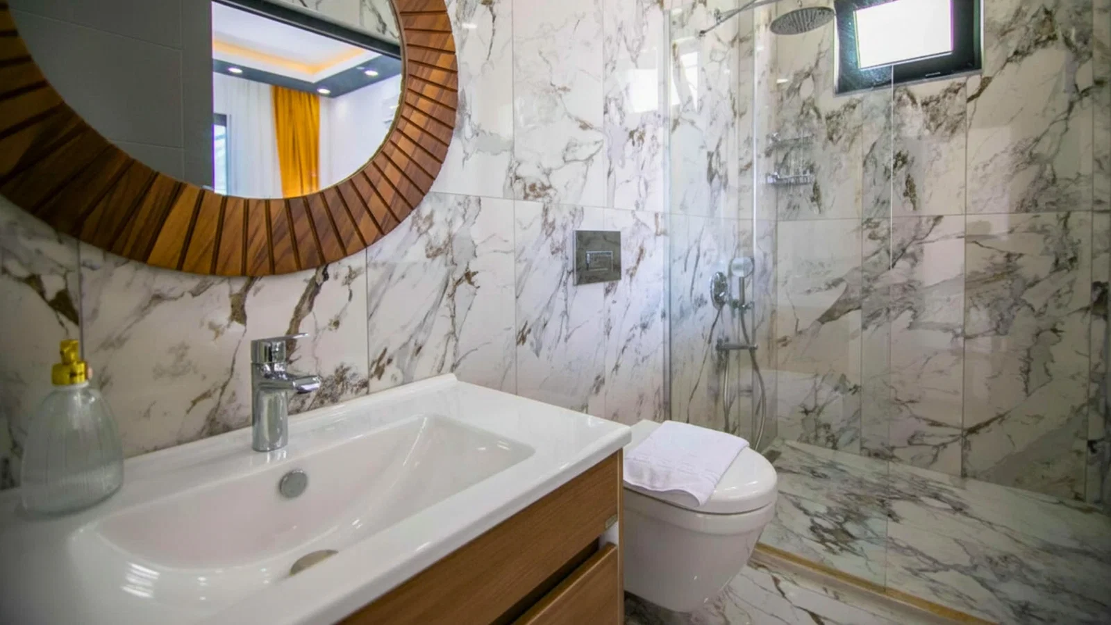 Patara’da Balayı Çiftlerine Uygun, Korunaklı Havuzlu, 5 Kişilik, Kiralık Villa