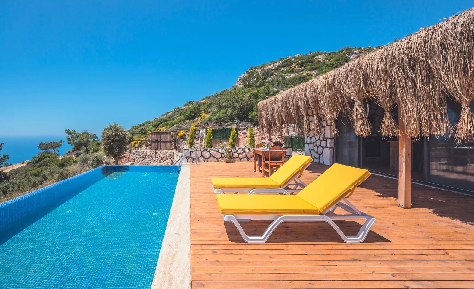 Patara’da Deniz Manzaralı, Korunaklı Havuzlu, Jakuzili, Kiralık Villa
