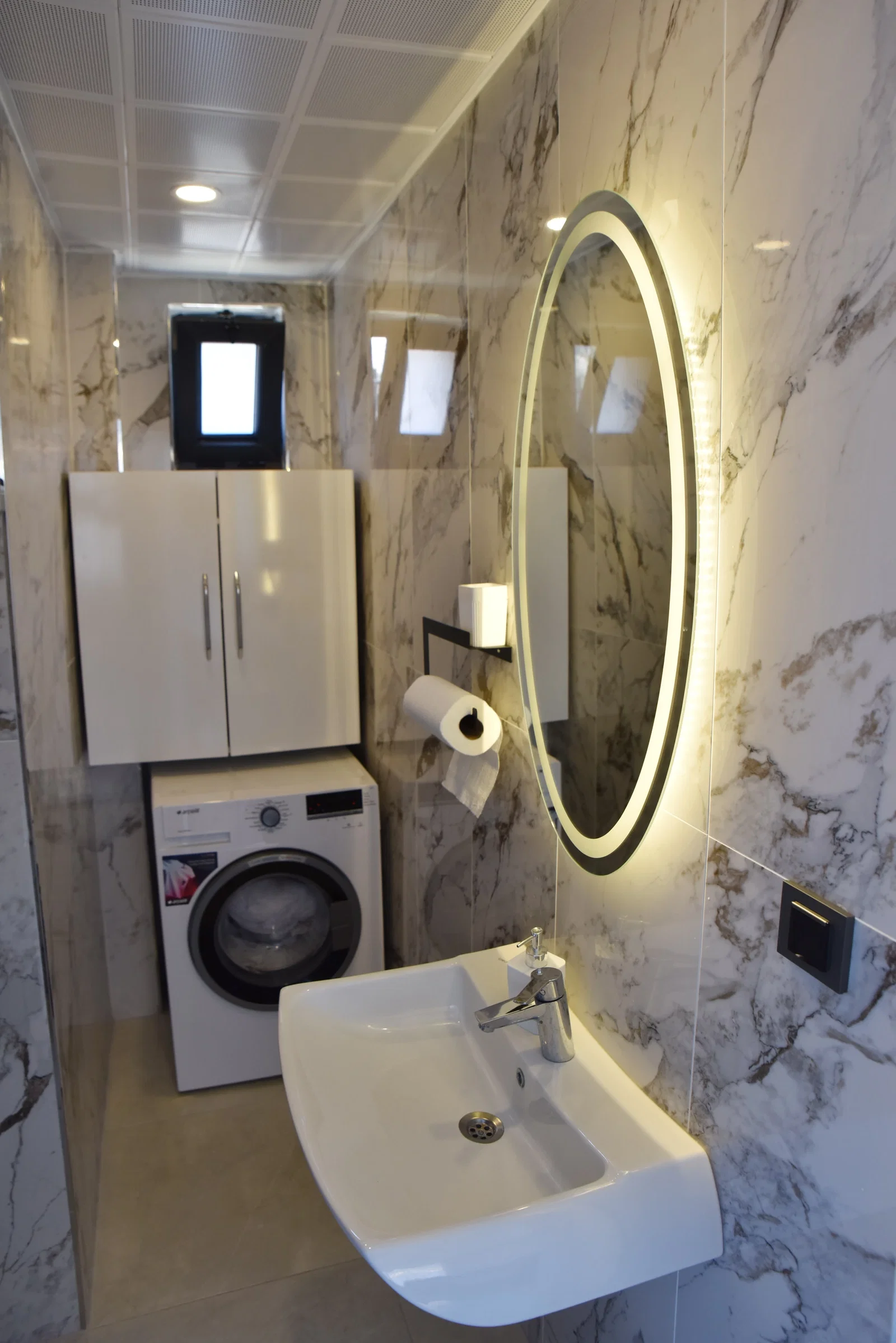 Demre’de Deniz Manzaralı, Korunaklı Havuzlu, Jakuzili, Kiralık Villa