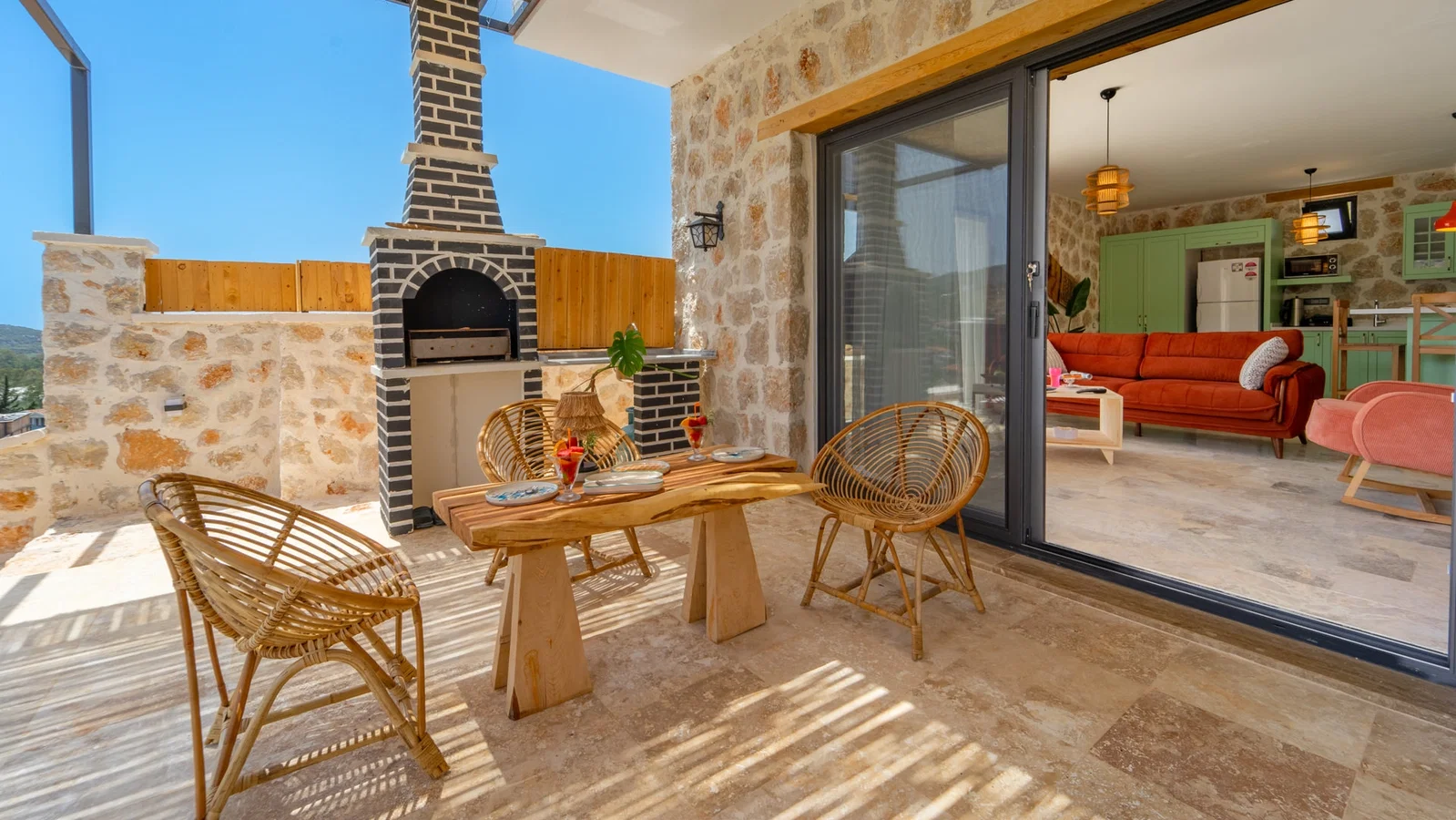 Patara’da Deniz Manzaralı, Korunaklı Havuzlu, 2 Kişilik, Ekonomik Villa