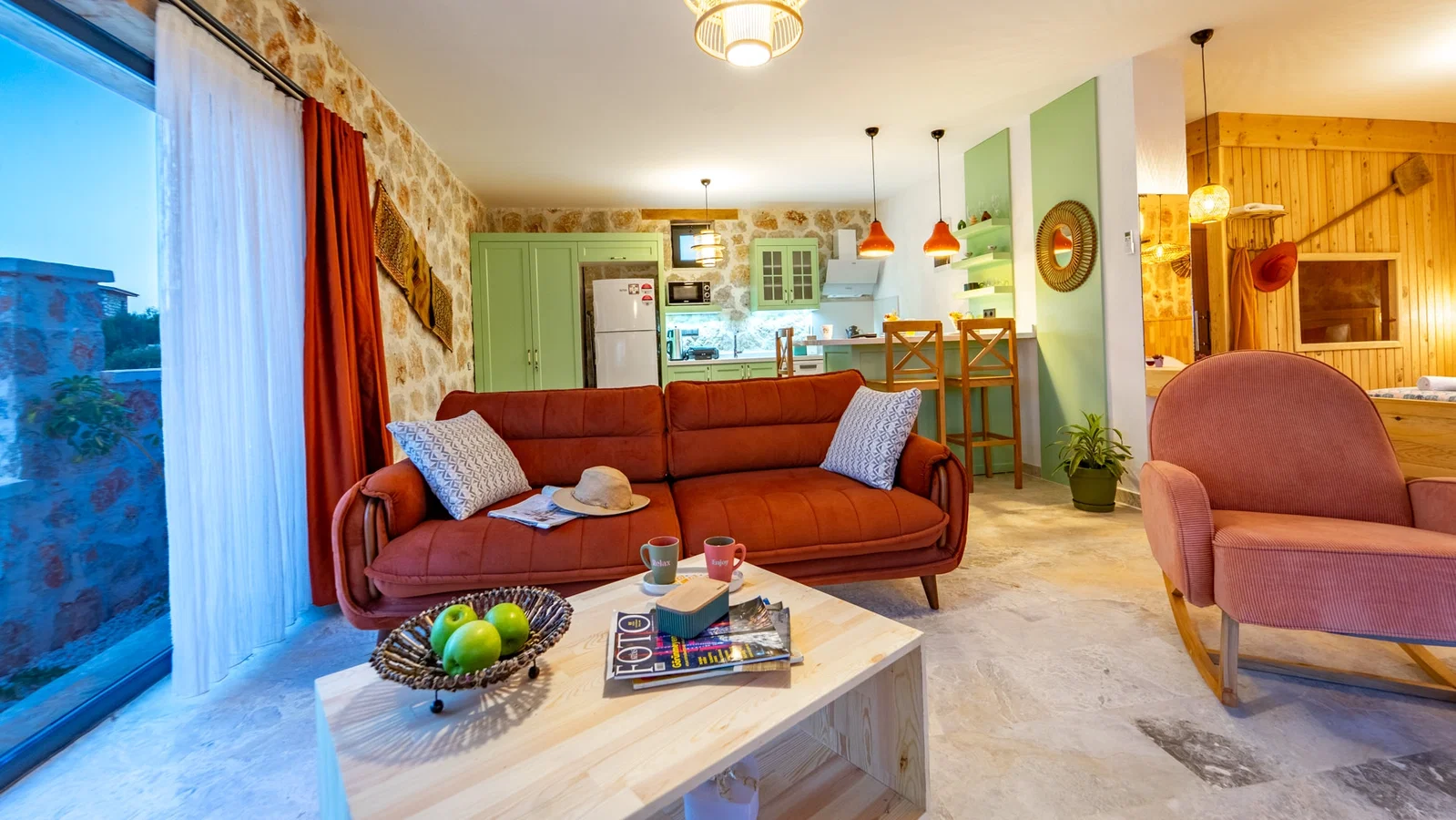 Patara’da Deniz Manzaralı, Korunaklı Havuzlu, 2 Kişilik, Ekonomik Villa