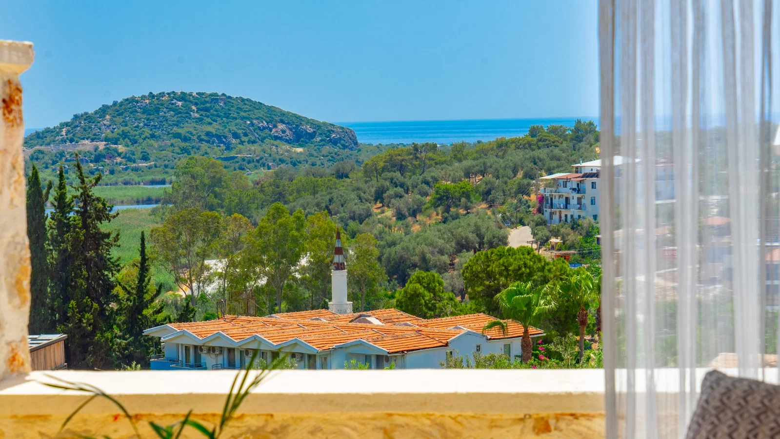 Patara’da Deniz Manzaralı, Korunaklı Havuzlu, 2 Kişilik, Ekonomik Villa